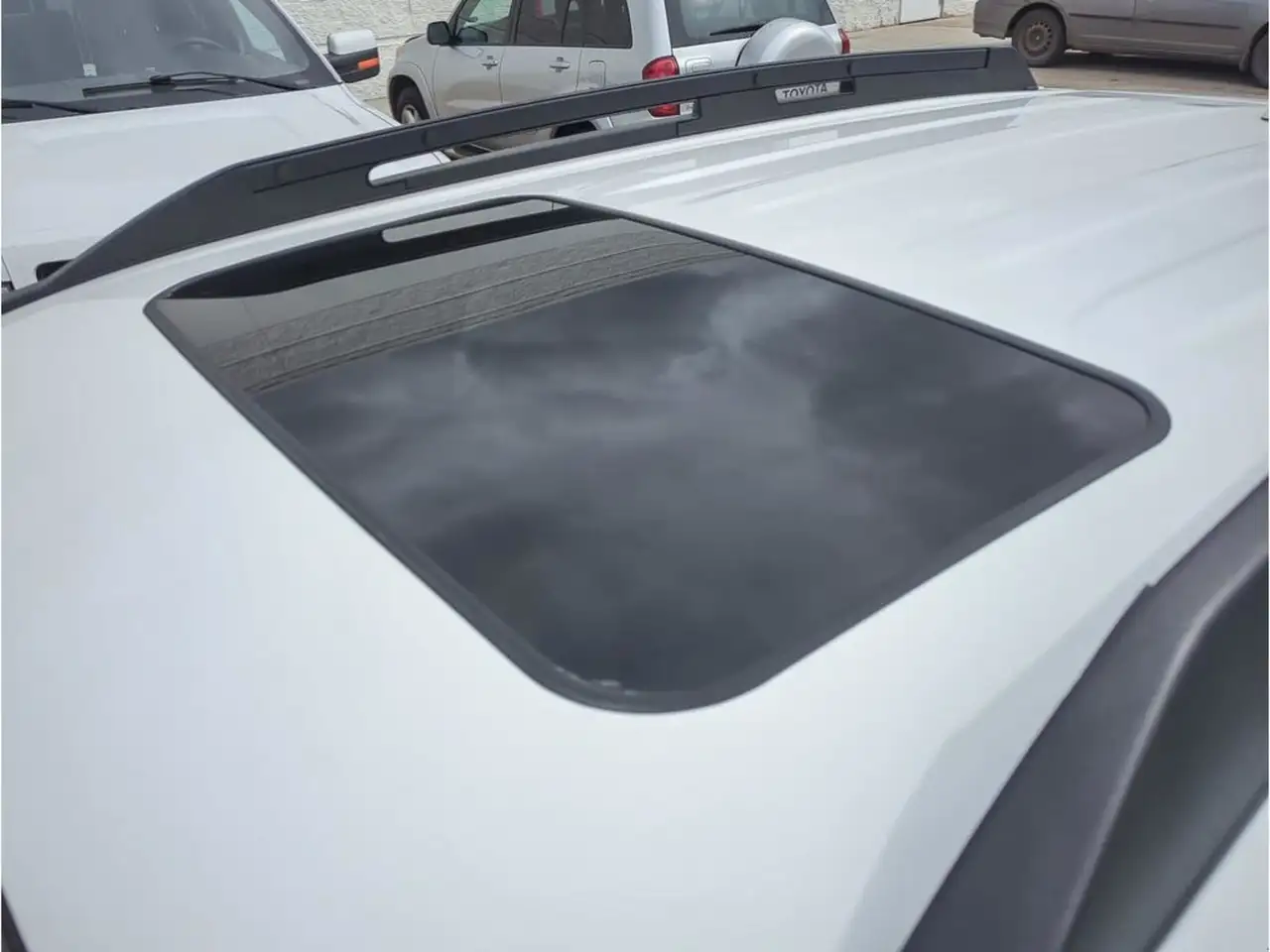 Toyota RAV 4 снимка Toyota RAV 4