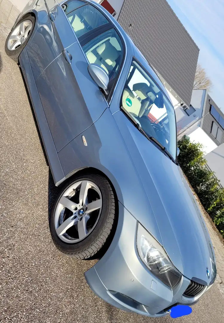 BMW 325 325i Aut. E90 - 2