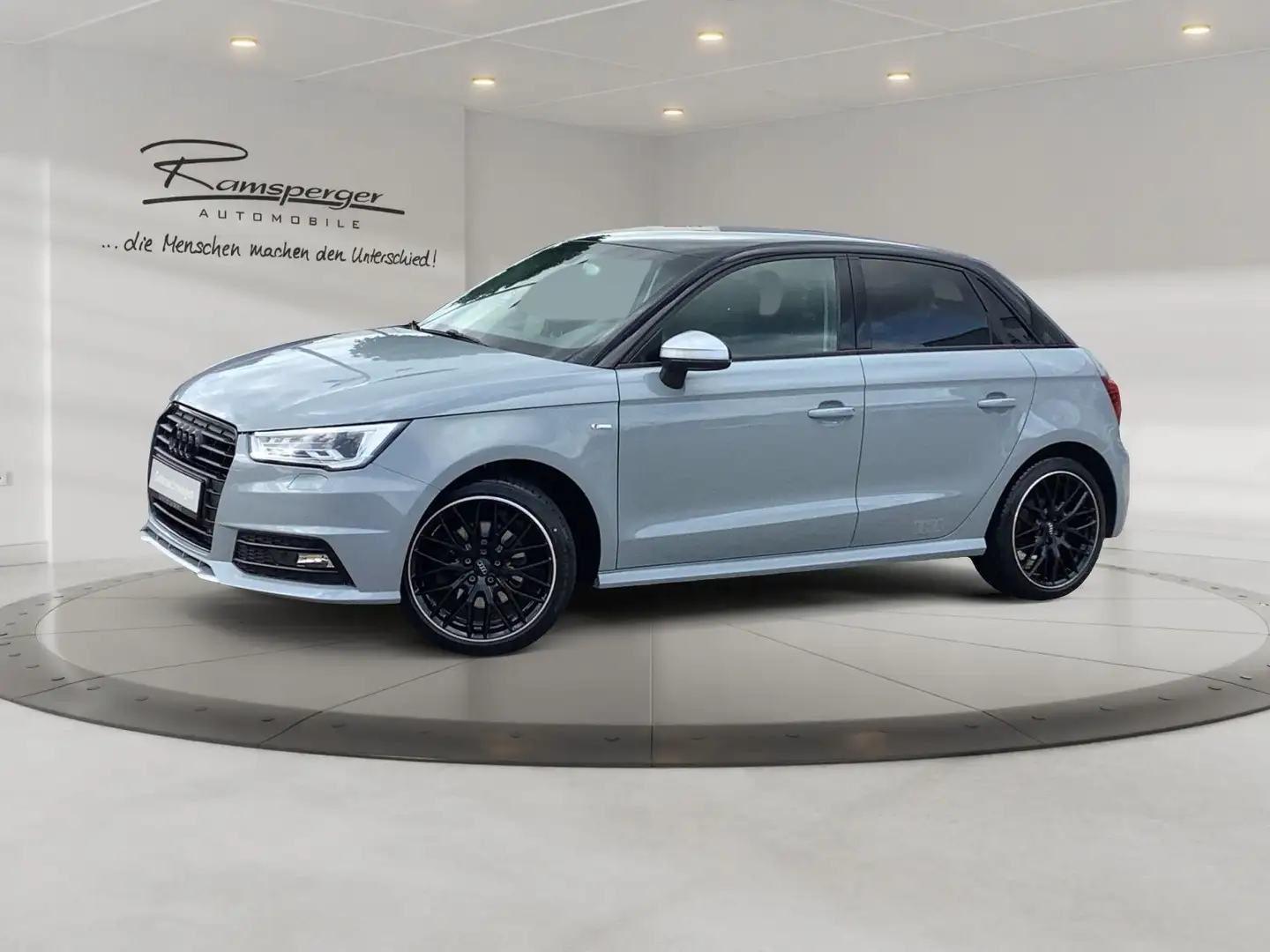 Audi A1 1.4 TFSI S tronic S-Line Xenon Navi Gris - 2