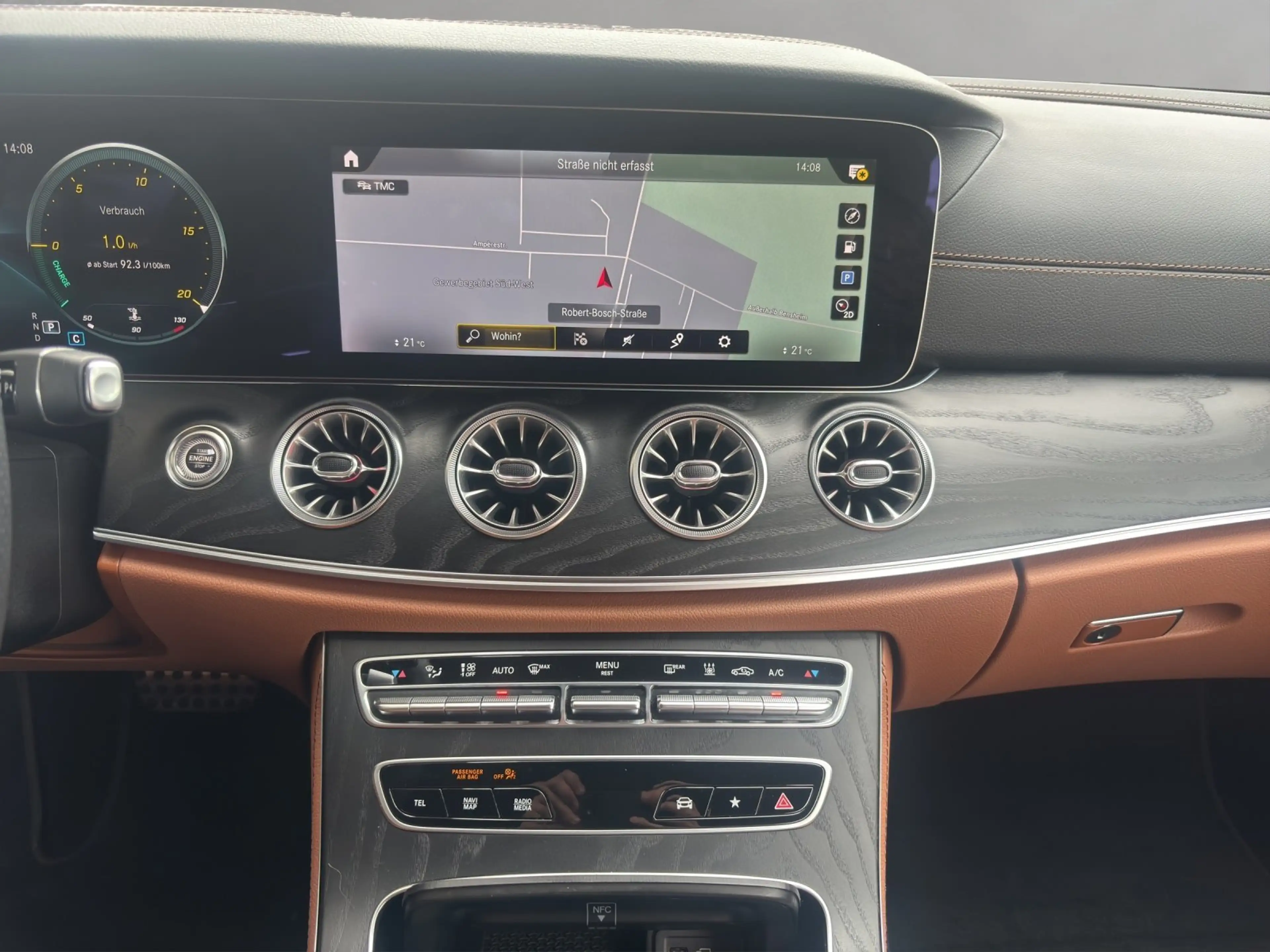 Mercedes-Benz E 400 d 4M Cpé AMG Massage DISTRO Burm ABC KeyGo — photo 10