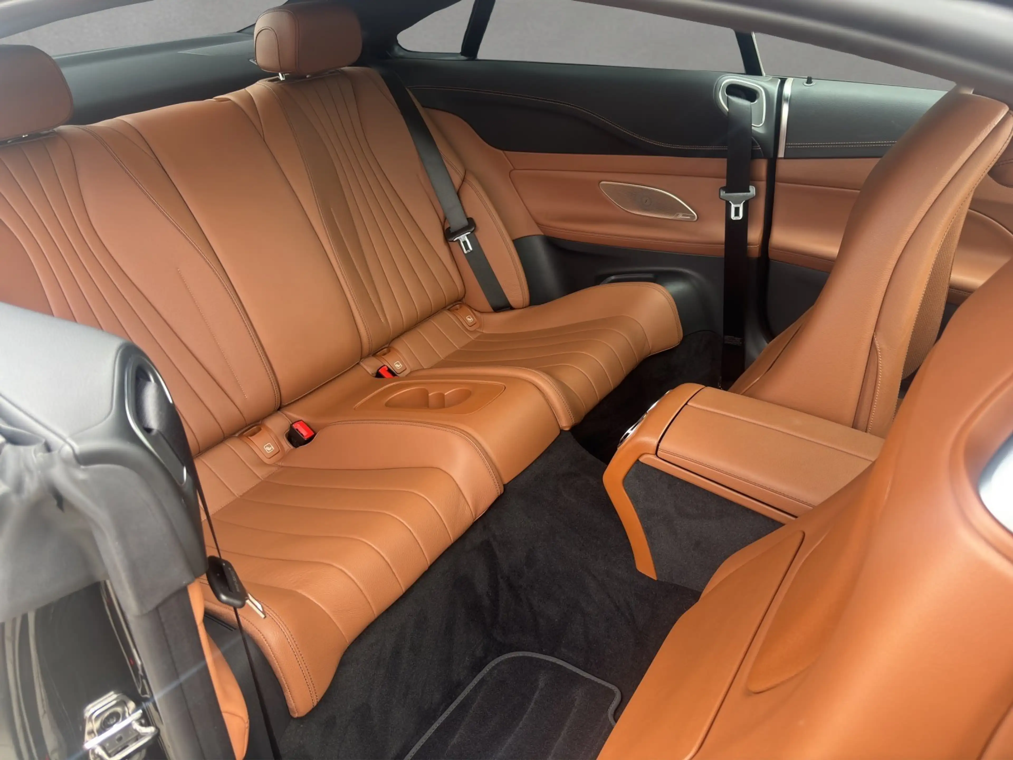Mercedes-Benz E 400 d 4M Cpé AMG Massage DISTRO Burm ABC KeyGo — photo 15