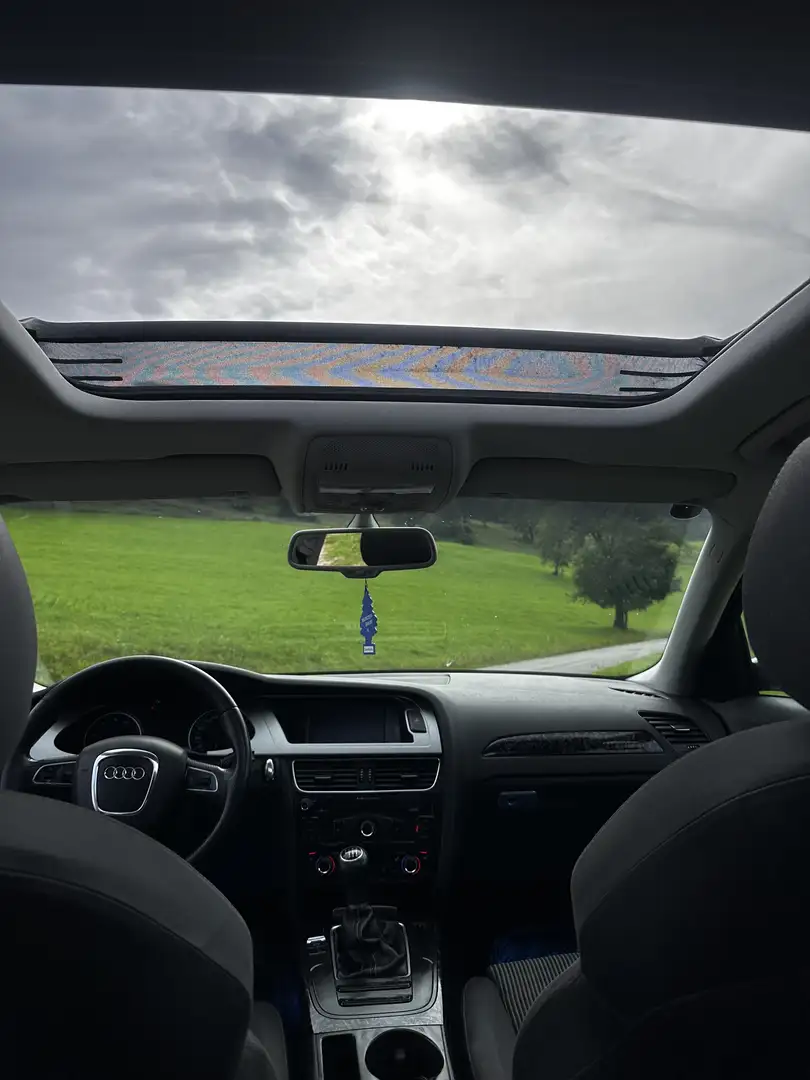 Audi A4 Avant 2.0 TFSI quattro Attraction - 2