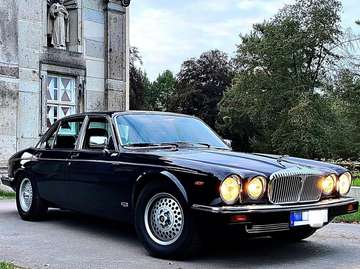 Daimler Double Six