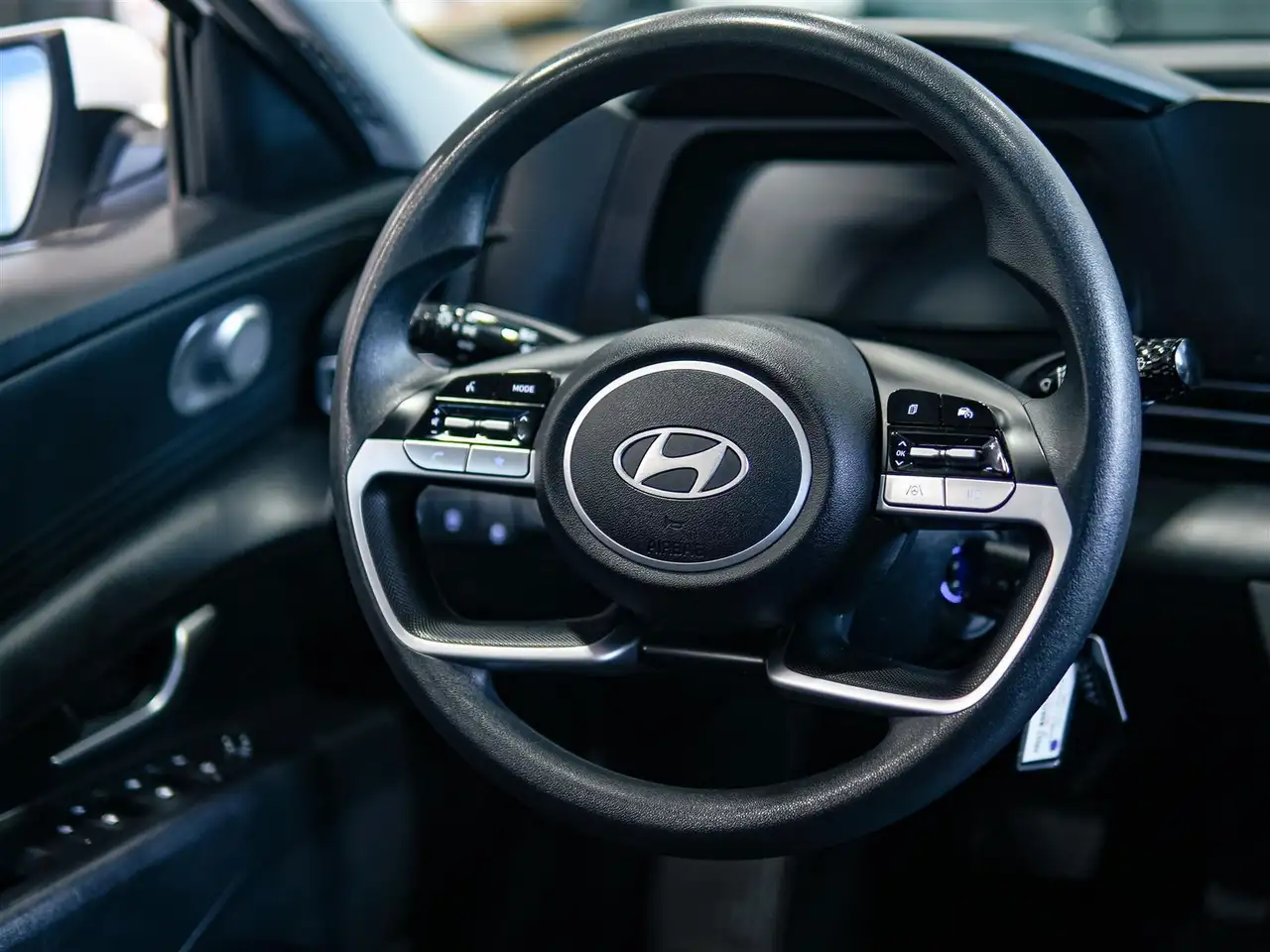 Hyundai ELANTRA снимка Hyundai ELANTRA