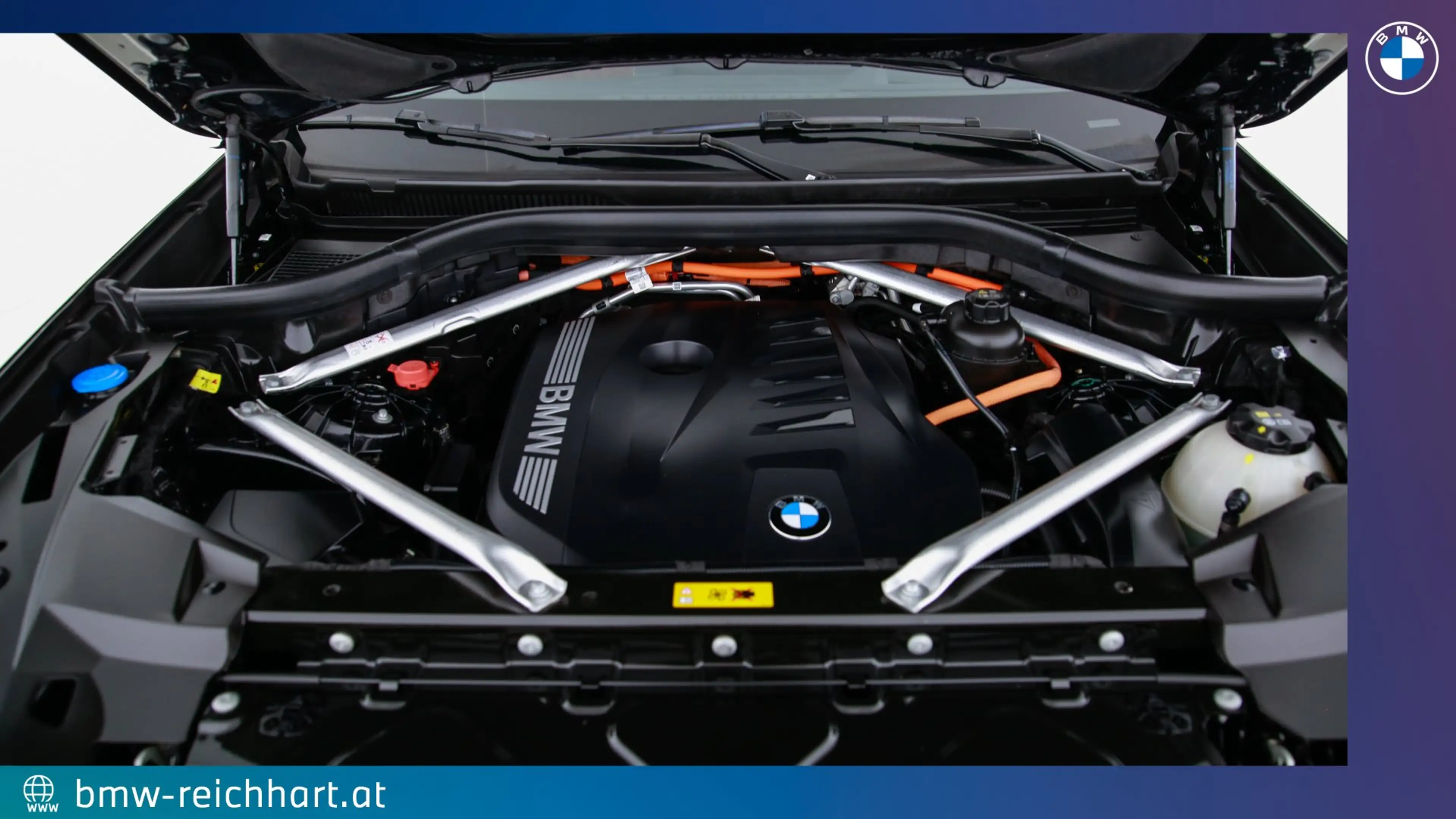 BMW X5 xDrive50e M-Sport Pro / Driving- & Parking Ass. Prof. / AHK / Panorama / MSitze / Massage — photo 13