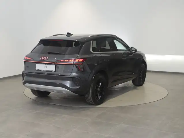 Audi Q3 TFSI quattro 150 kW  intense Ansicht 5