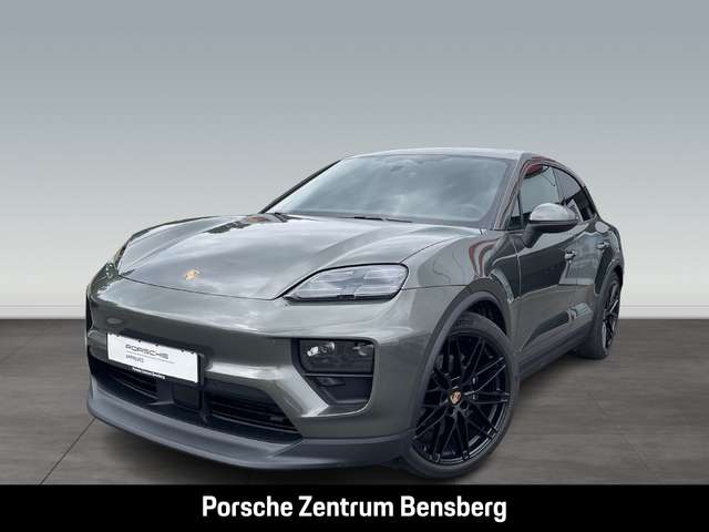 Imagine Porsche Macan 4 Electric