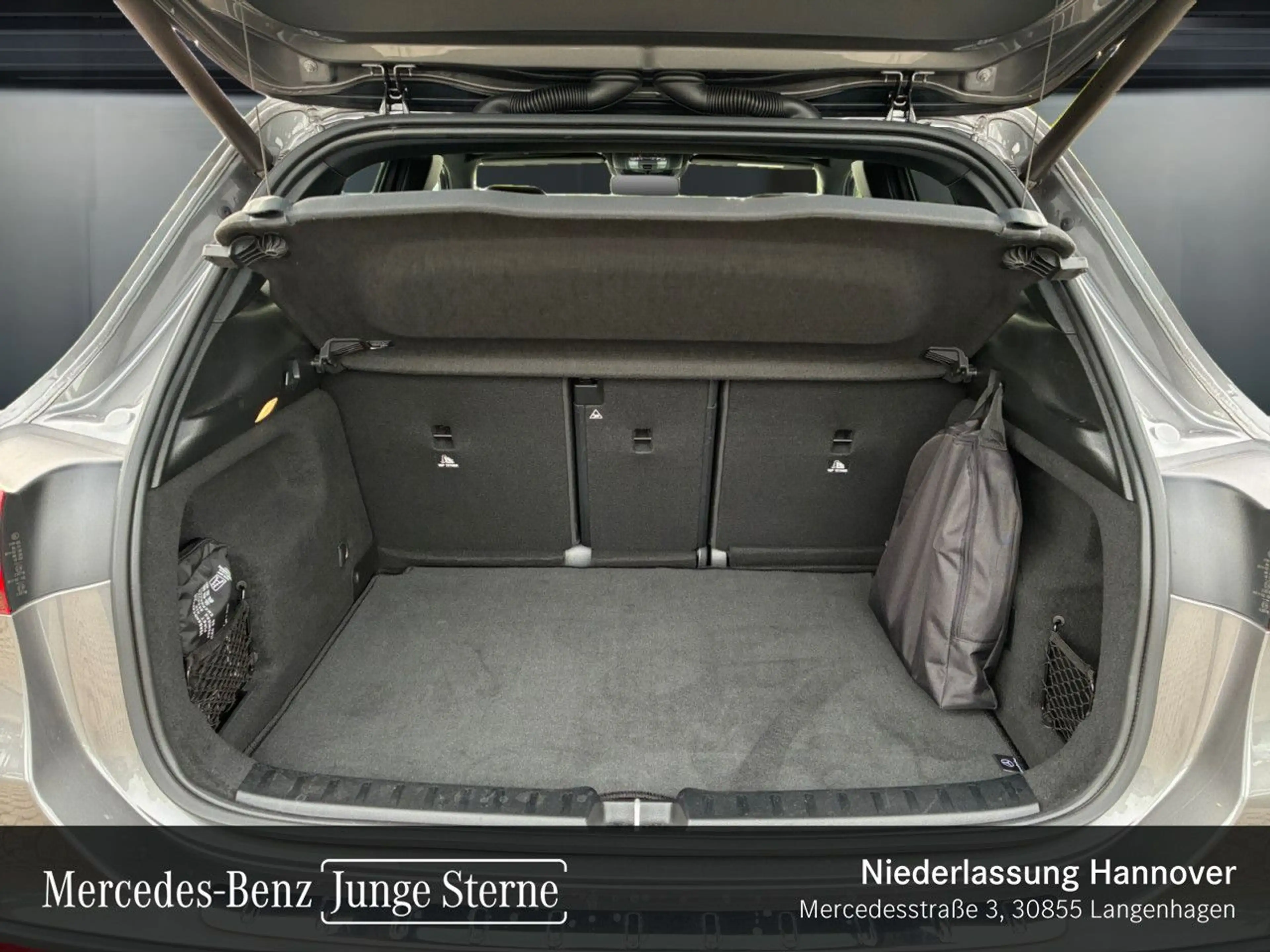 Mercedes-Benz GLA 250 e AMG+NIGHT+PANO+AHK+MULTIBEAM+BURMESTER — photo 8