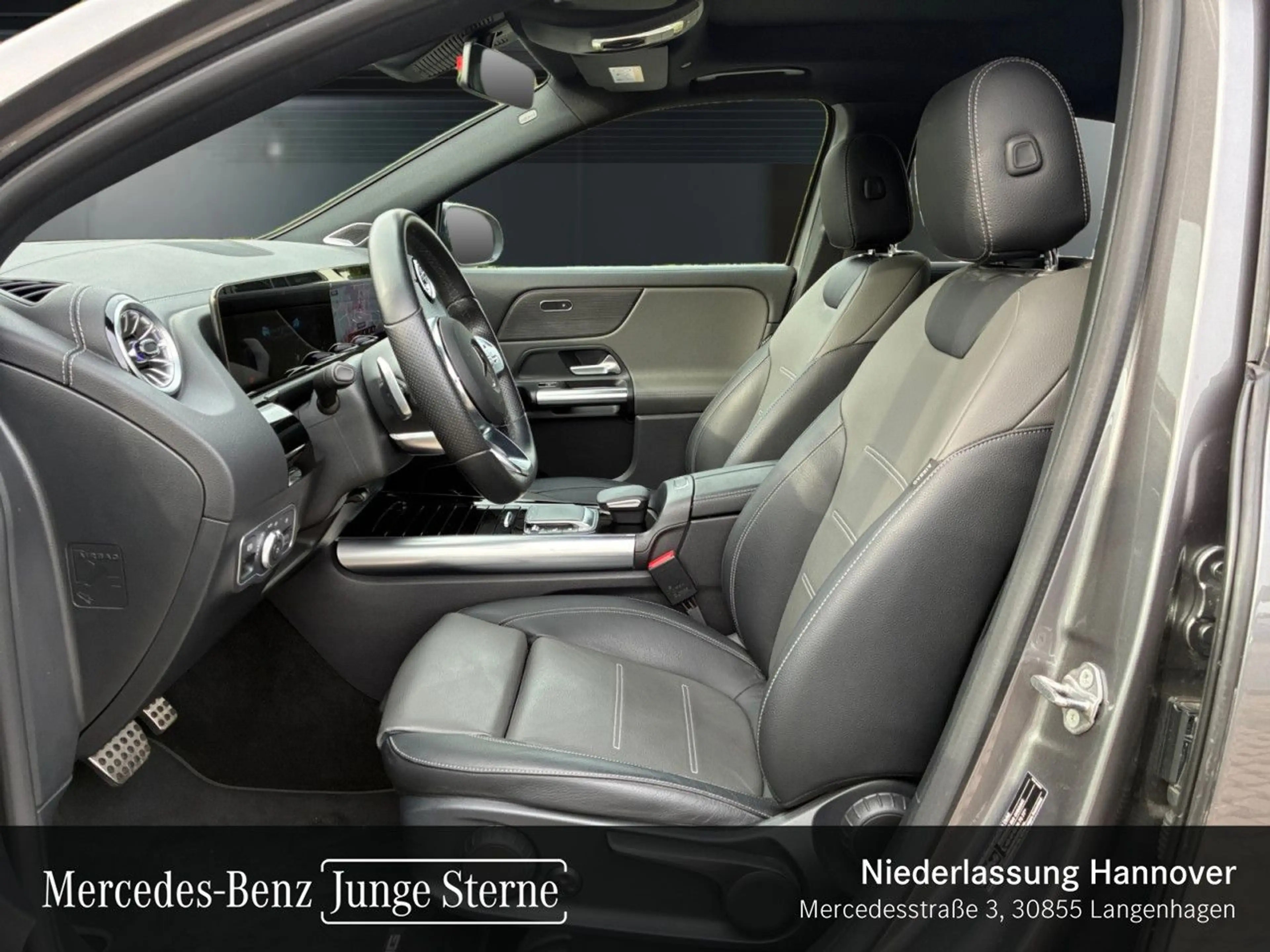 Mercedes-Benz GLA 250 e AMG+NIGHT+PANO+AHK+MULTIBEAM+BURMESTER — photo 12