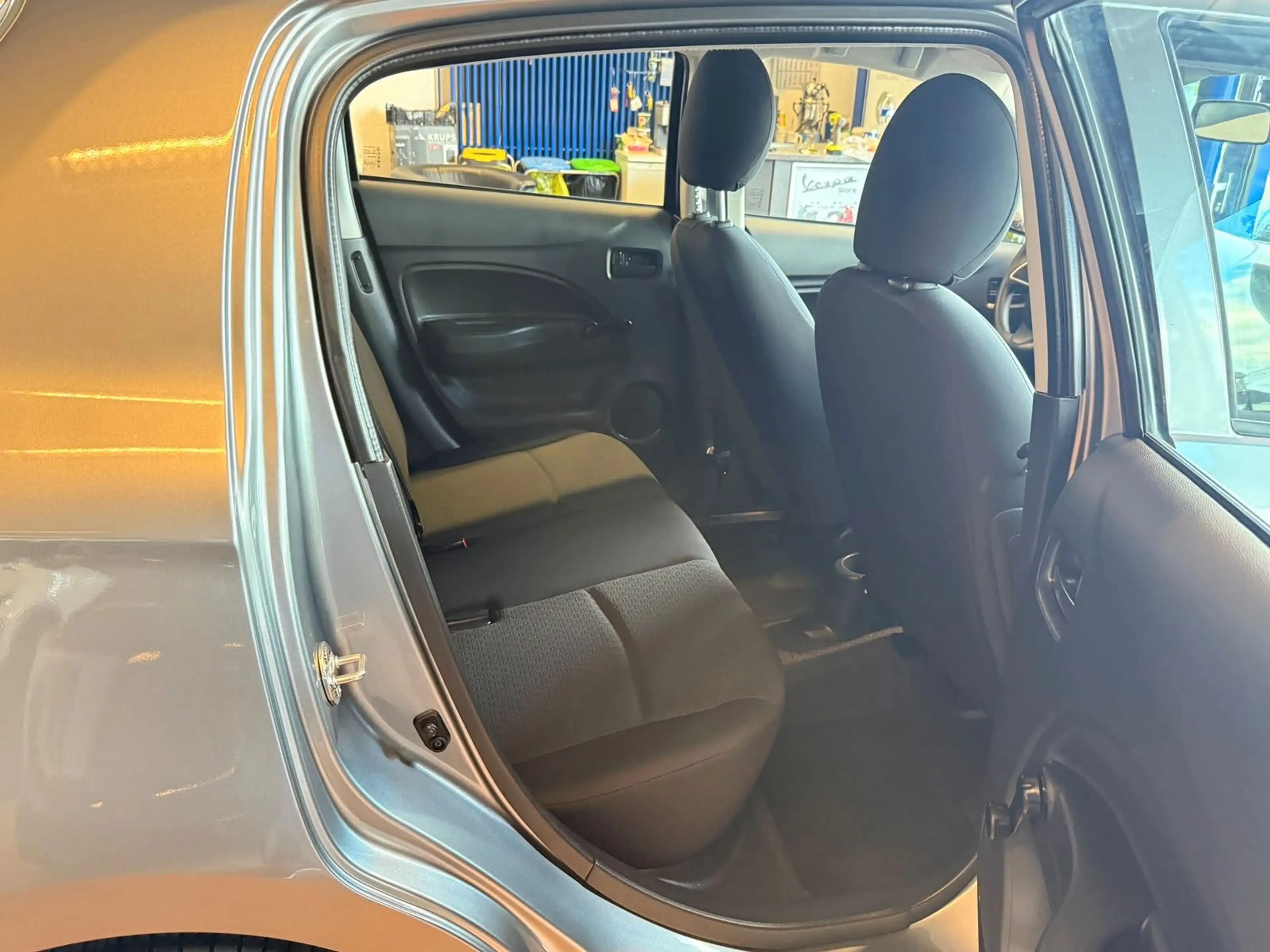Mitsubishi Space Star Edition 100 Klima nur 13 TKM — photo 12