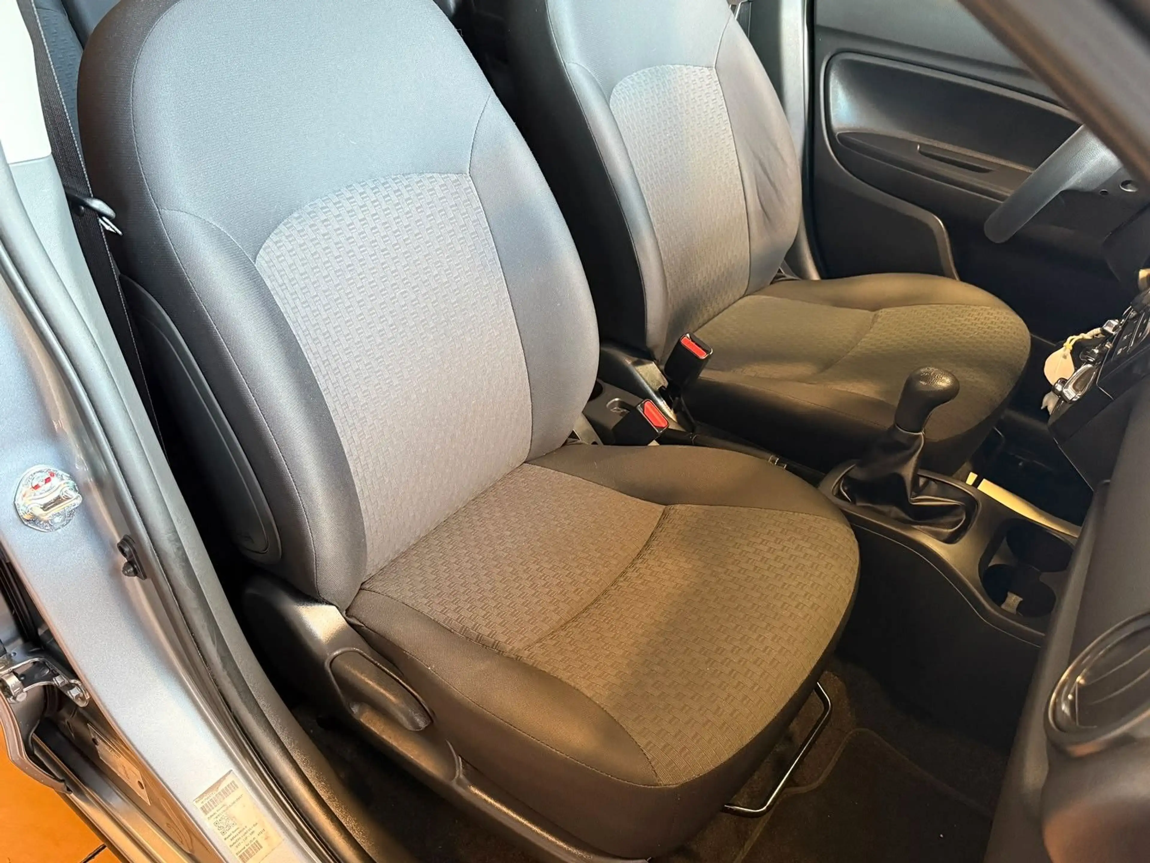 Mitsubishi Space Star Edition 100 Klima nur 13 TKM — photo 14