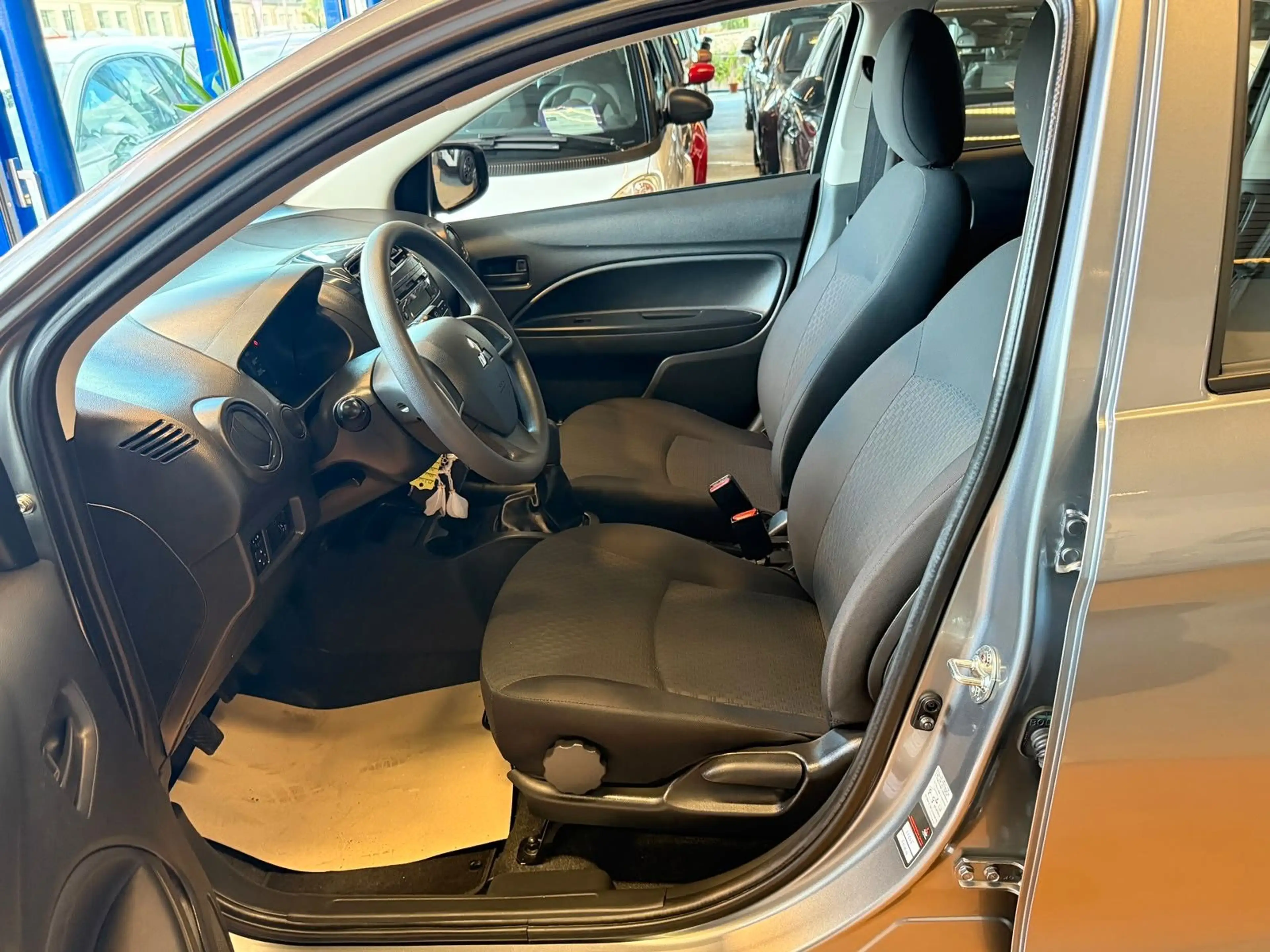 Mitsubishi Space Star Edition 100 Klima nur 13 TKM — photo 9