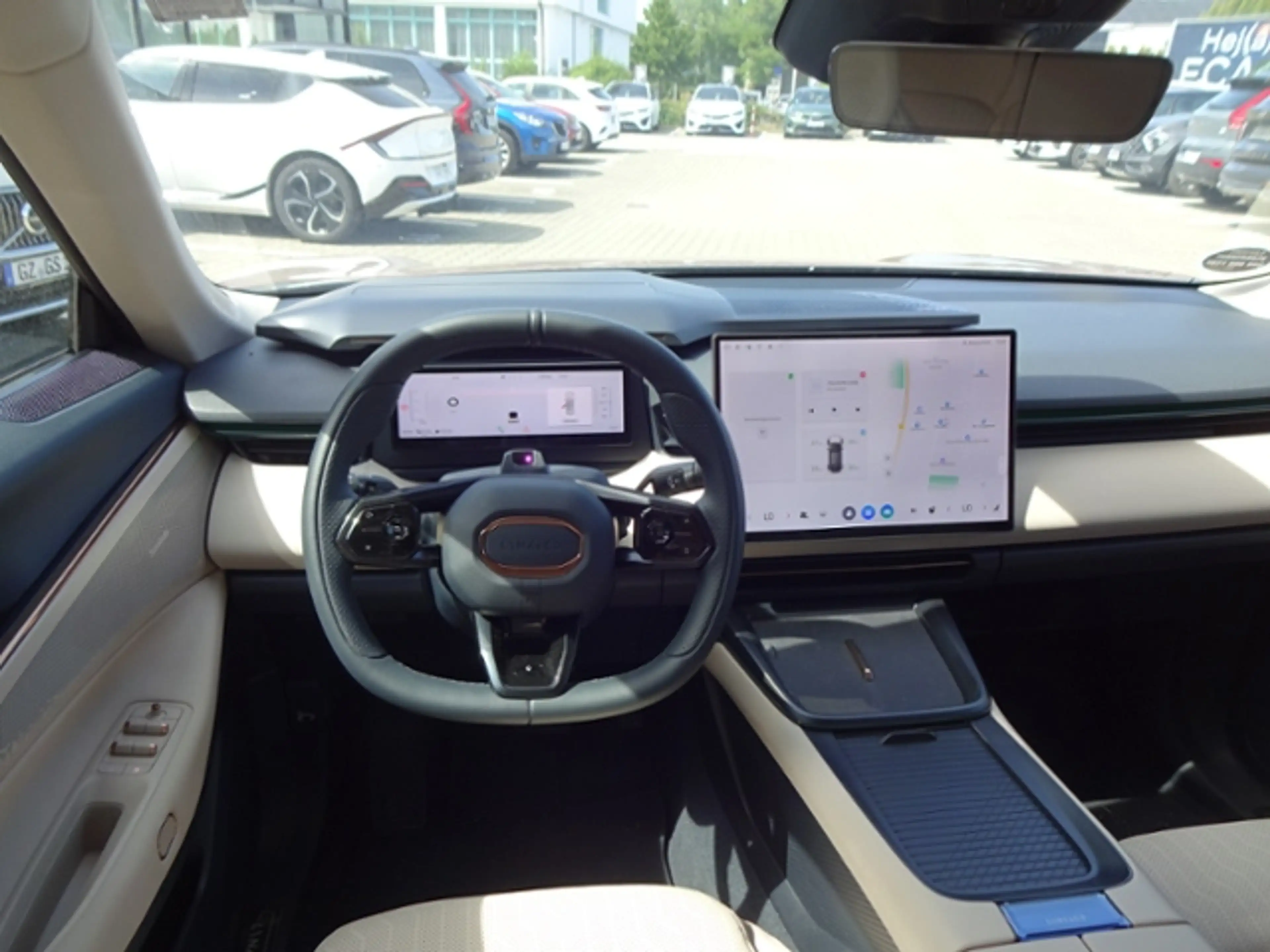 Lynk & Co 08 More 1.5 T Plug-in-Hybrid — photo 9