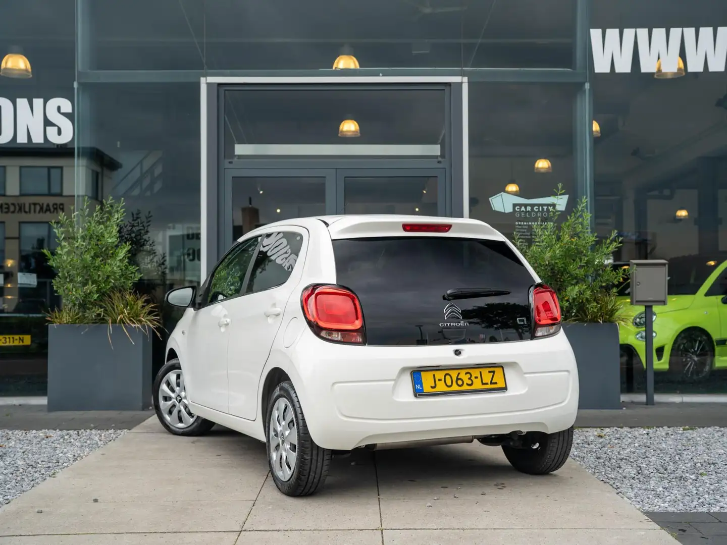Citroen C1 1.0 VTi Feel / DAB+ / Bleutooth / Speedlimiter / G Blanc - 2