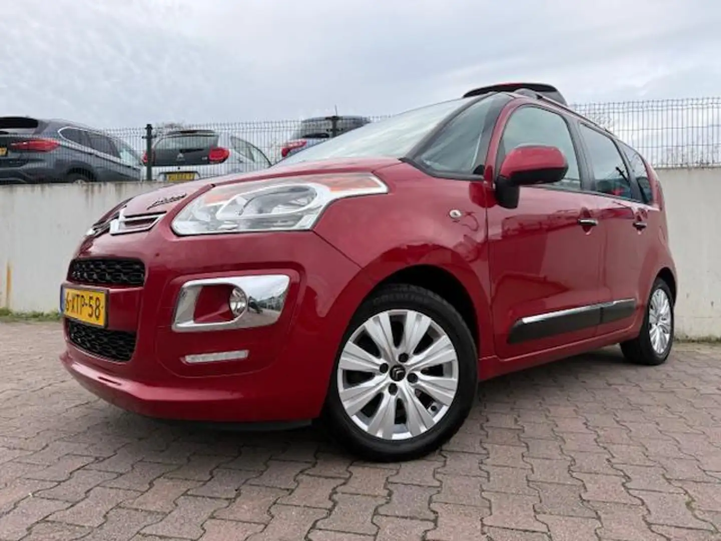 Citroen C3 Picasso 1.6 VTi Exclusive/AUTOMAAT/NAVI/CAMERA/TREKHAAK/HO Rosso - 2