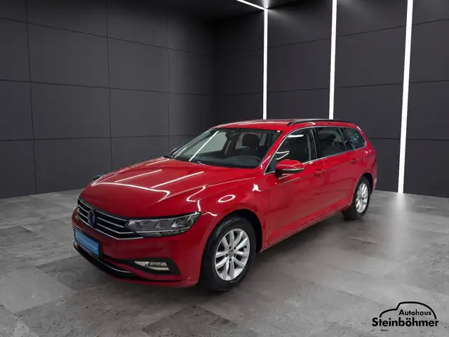 Volkswagen Passat view 2