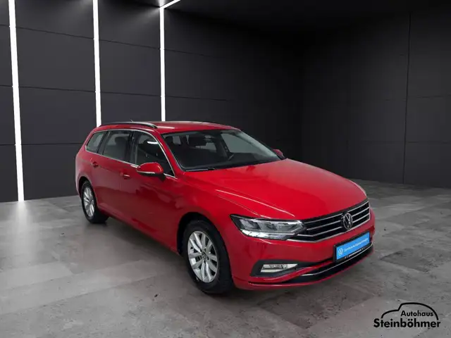 Volkswagen Passat view 10