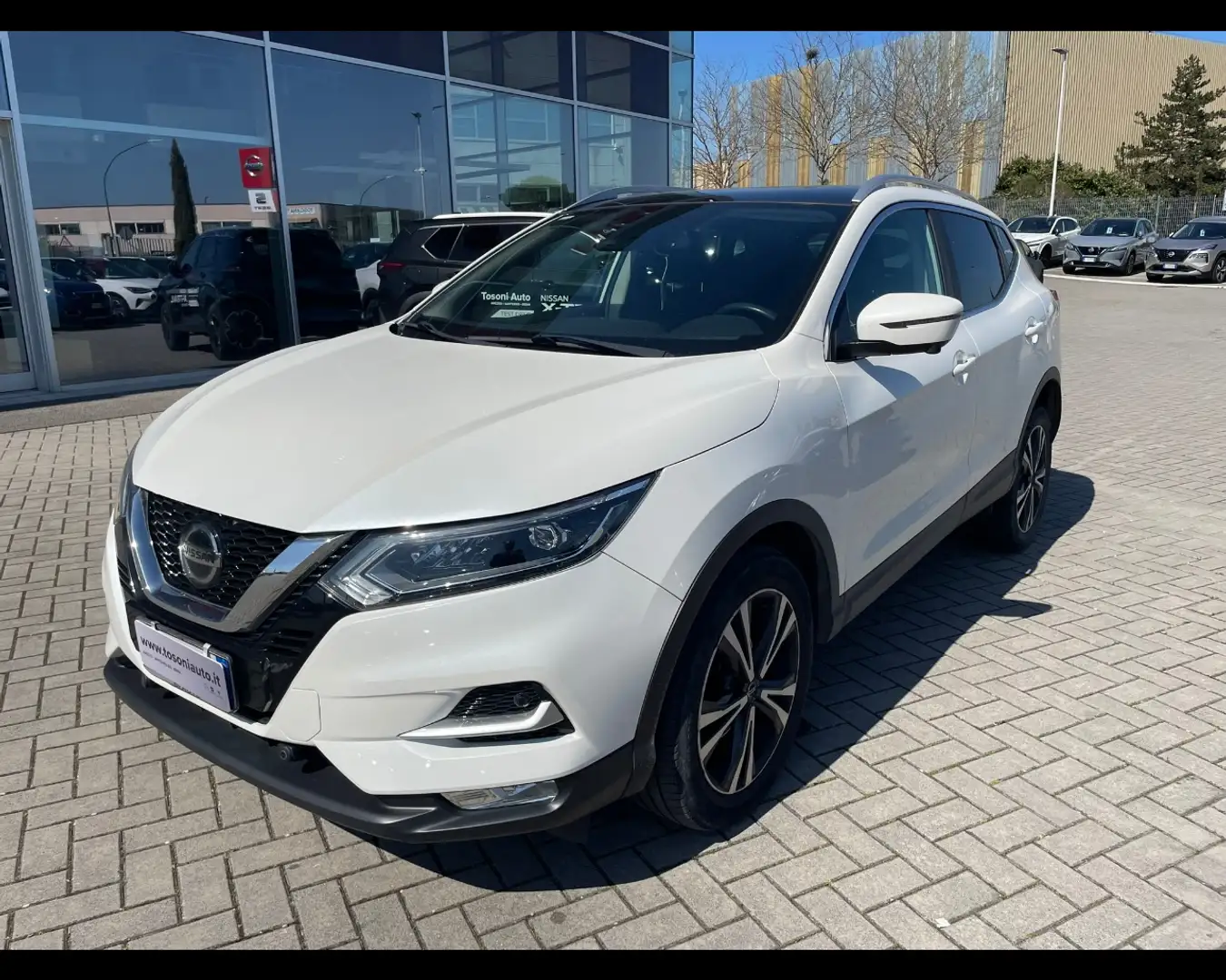 Nissan Qashqai 1.7 dci N-Connecta 4wd 150cv cvt Bianco - 1