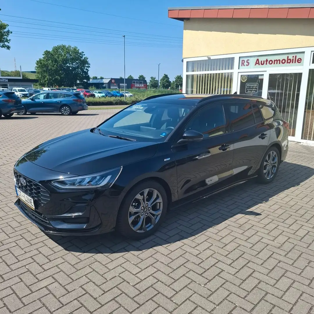 Ford Focus ST-Line X  ACC+B&O+AHK+Panoramadach Schwarz - 2