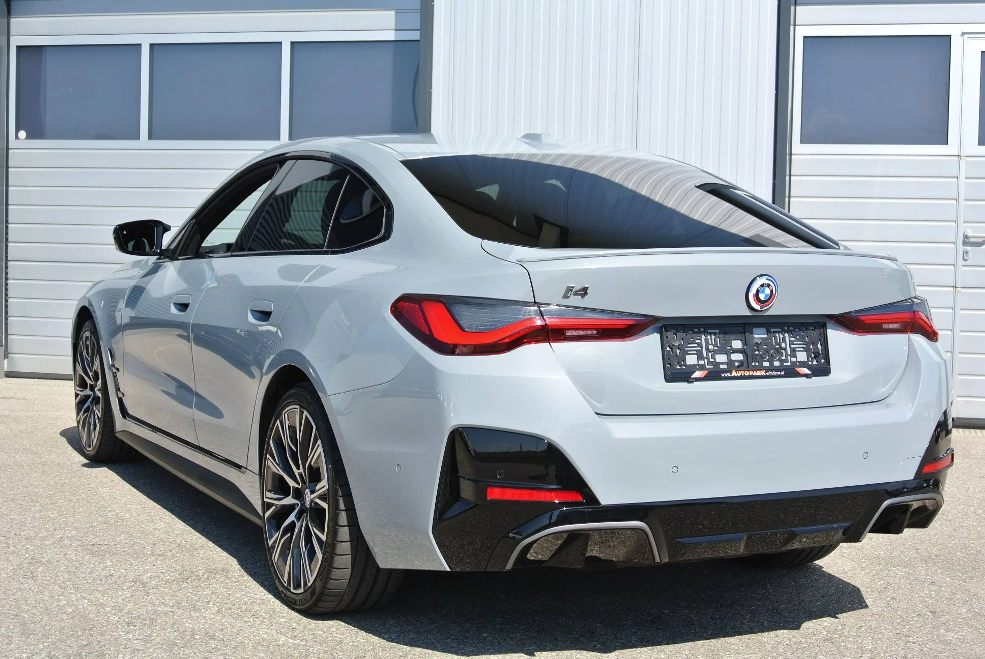 BMW i4 M50 Gran Coupe xDrive ** LEDER * HUD * 360° CAM — photo 2