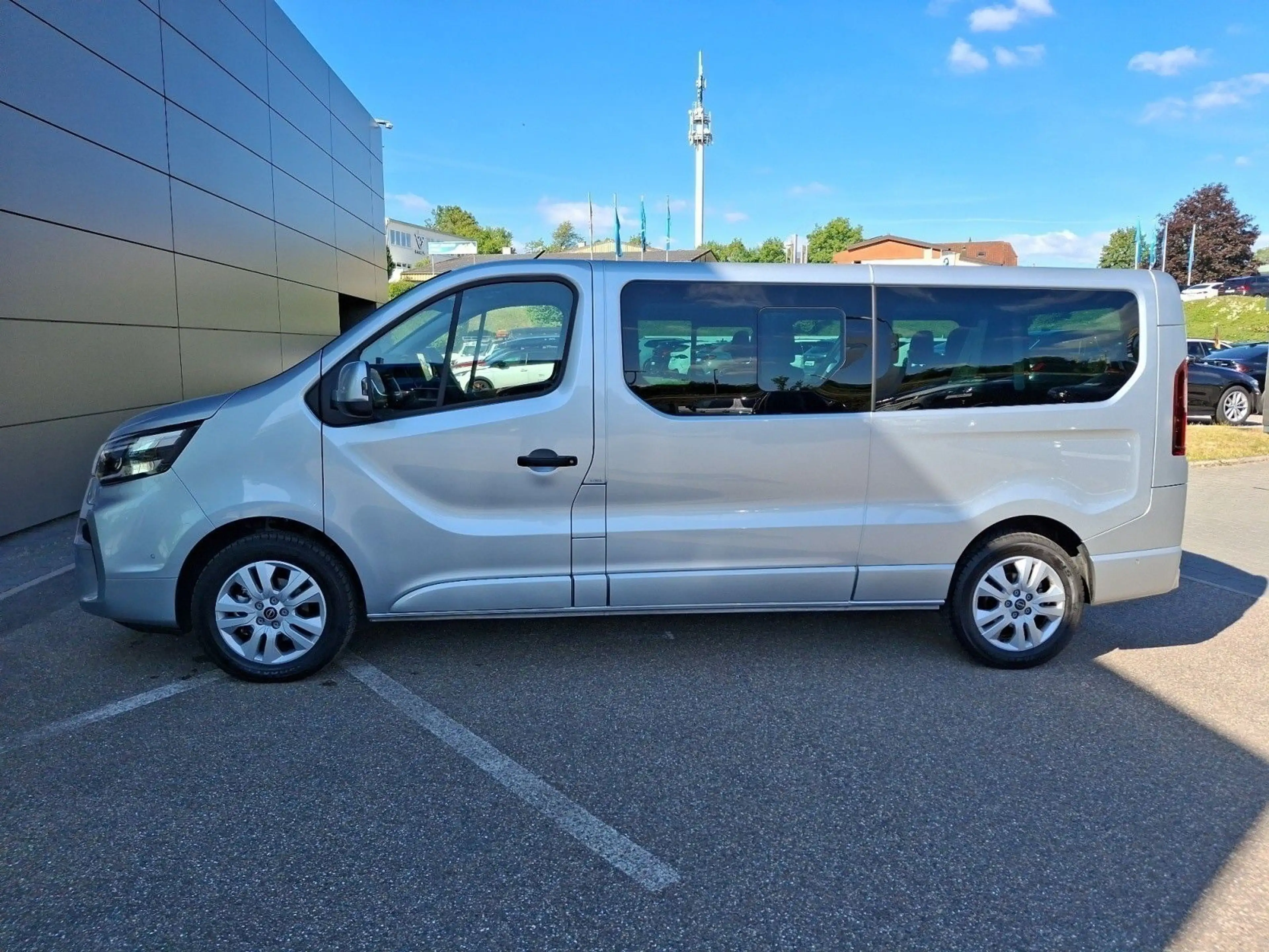 Nissan Primastar KOMBI L2H1 170 DCT TEKNA — photo 12
