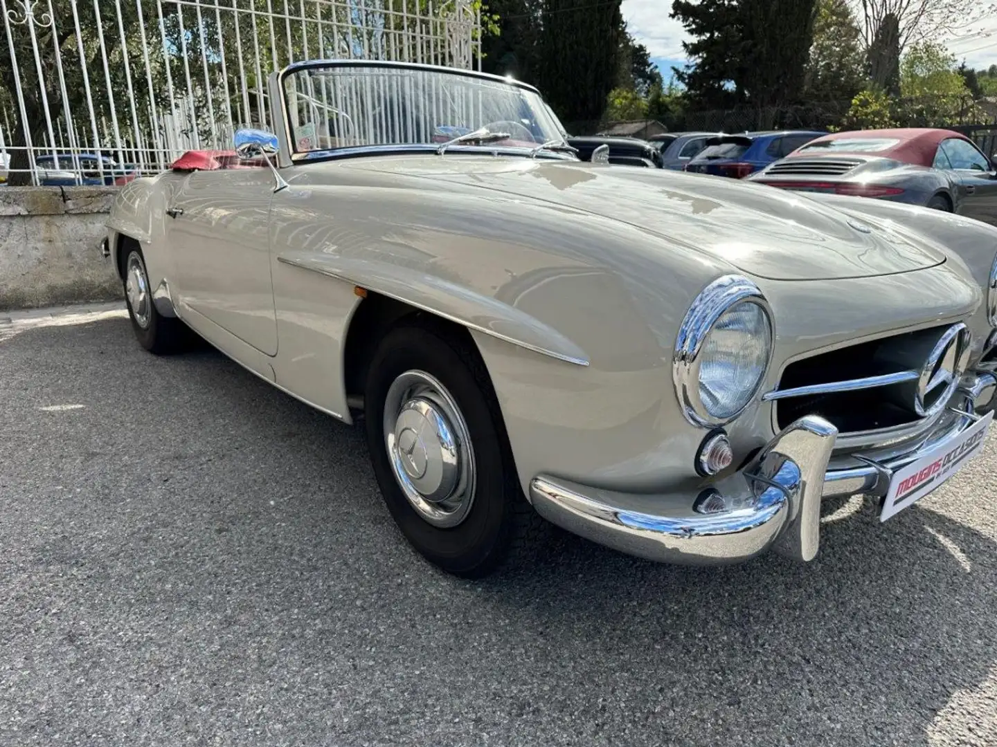 Mercedes-Benz 190 SL 1ère Série Béžová - 1