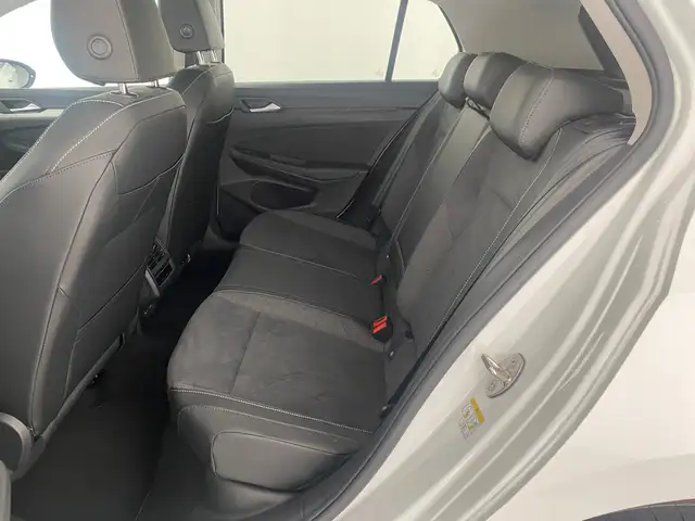 Volkswagen Golf view 11