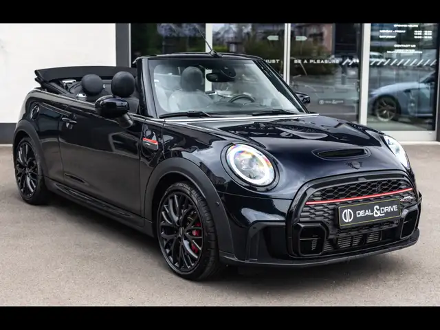 Mini Cooper view 6