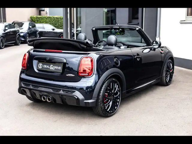 Mini Cooper view 7