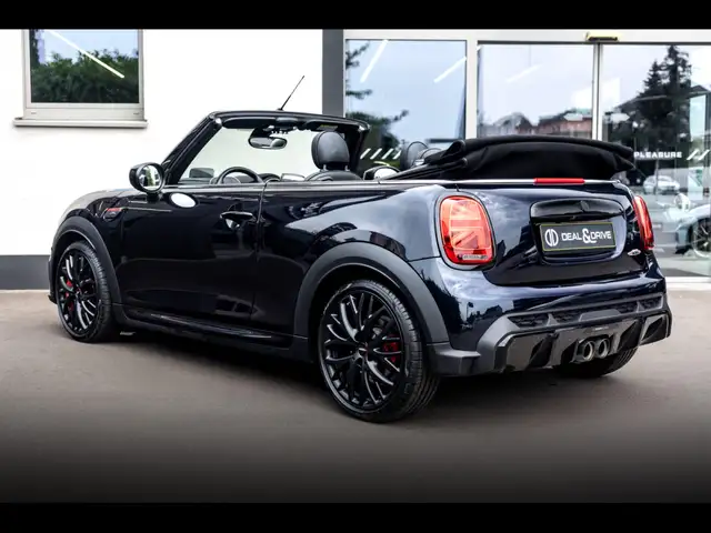 Mini Cooper view 3