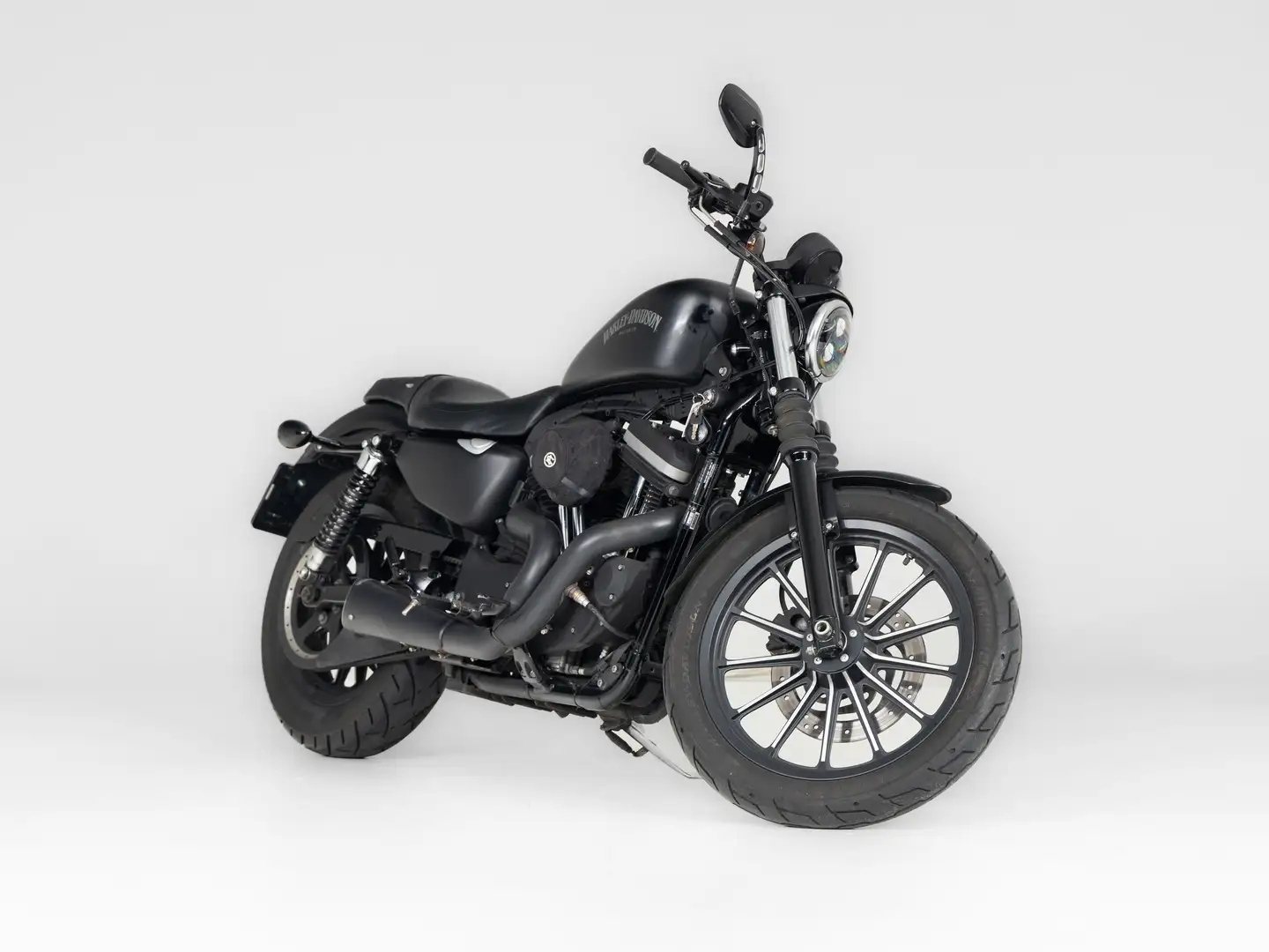 Harley-Davidson Iron 883 Zwart - 1