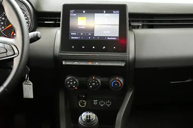 Renault Clio view 14