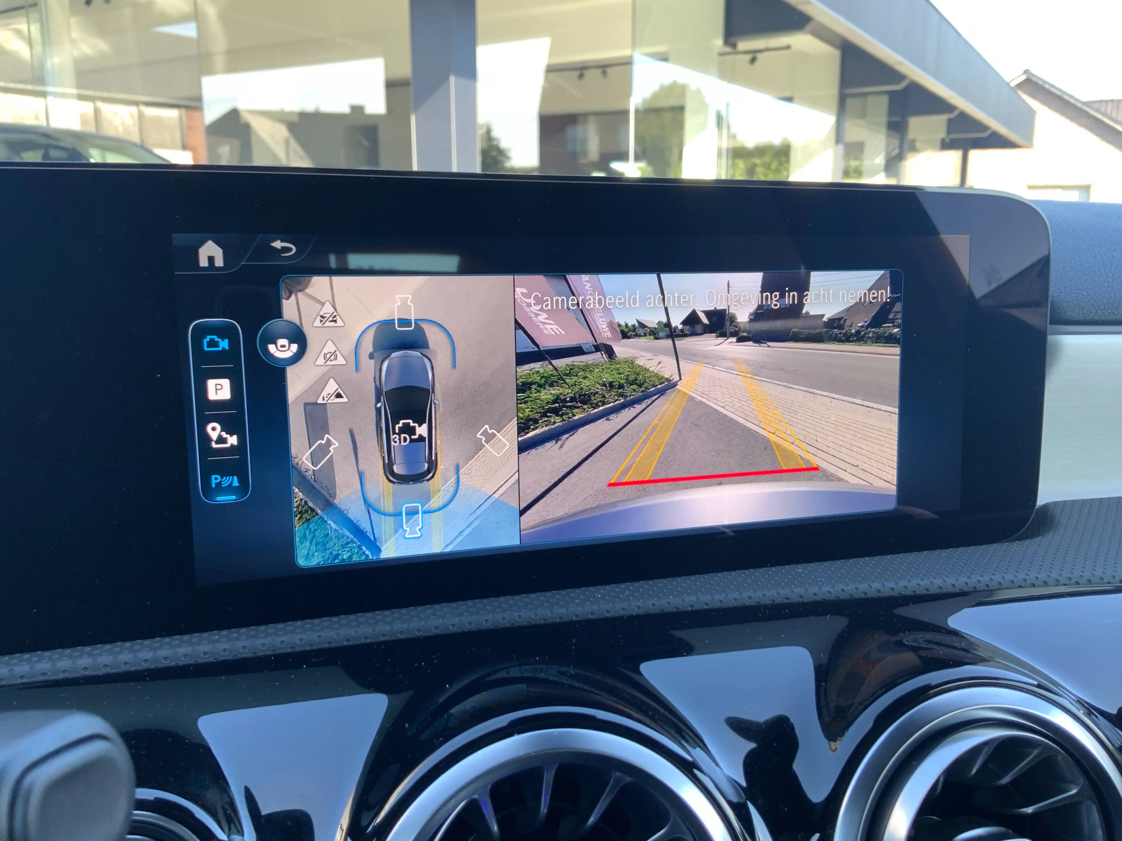 Mercedes-Benz A 180 AMG Line 360°camera led keyless-go — photo 10