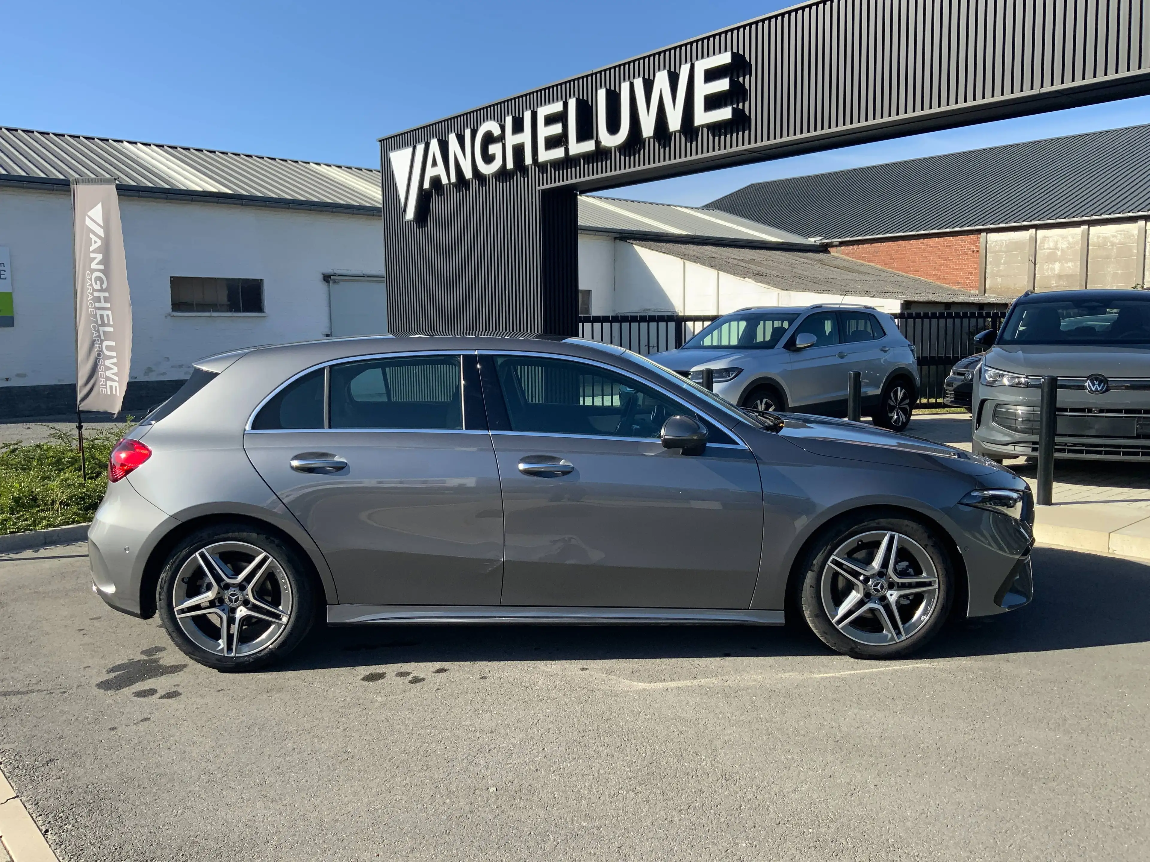Mercedes-Benz A 180 AMG Line 360°camera led keyless-go — photo 15