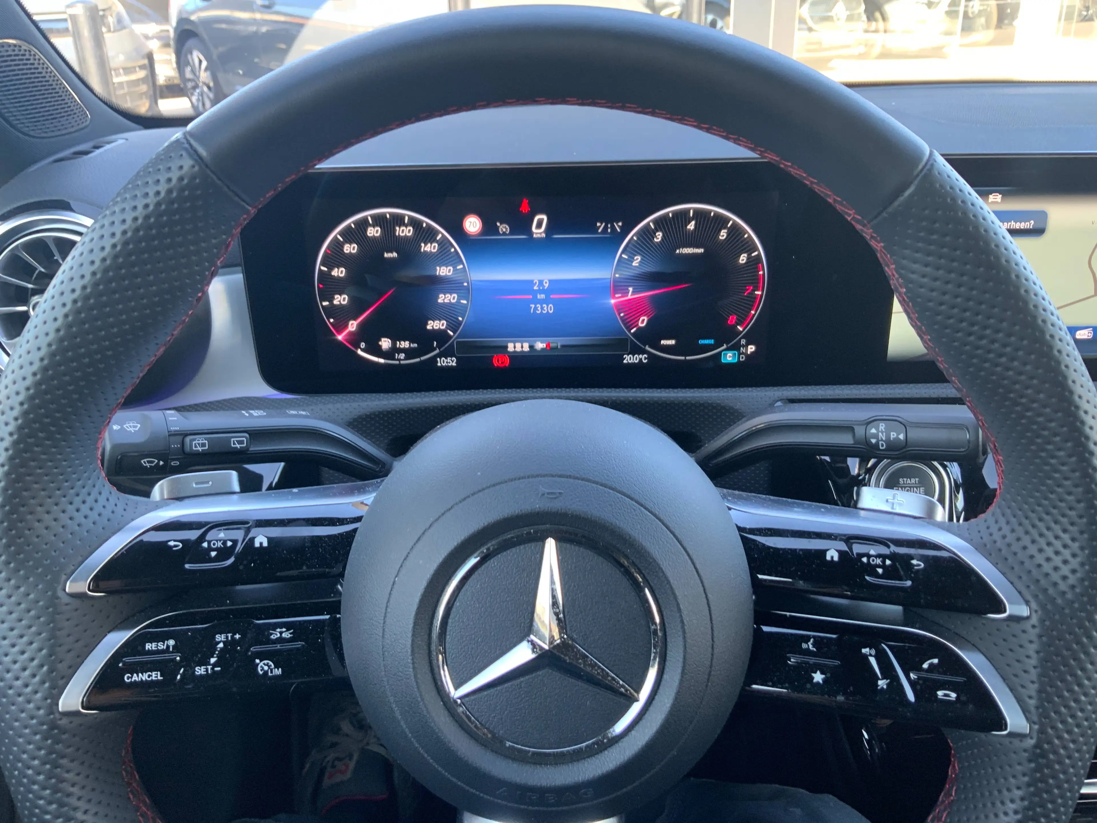 Mercedes-Benz A 180 AMG Line 360°camera led keyless-go — photo 13