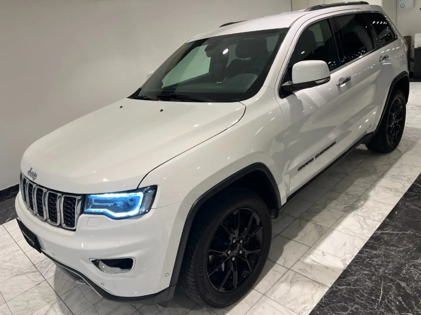 Jeep Grand Cherokee 3.0 V6 CRD 250CV MULTIJET II LIMITED Blanco - 1
