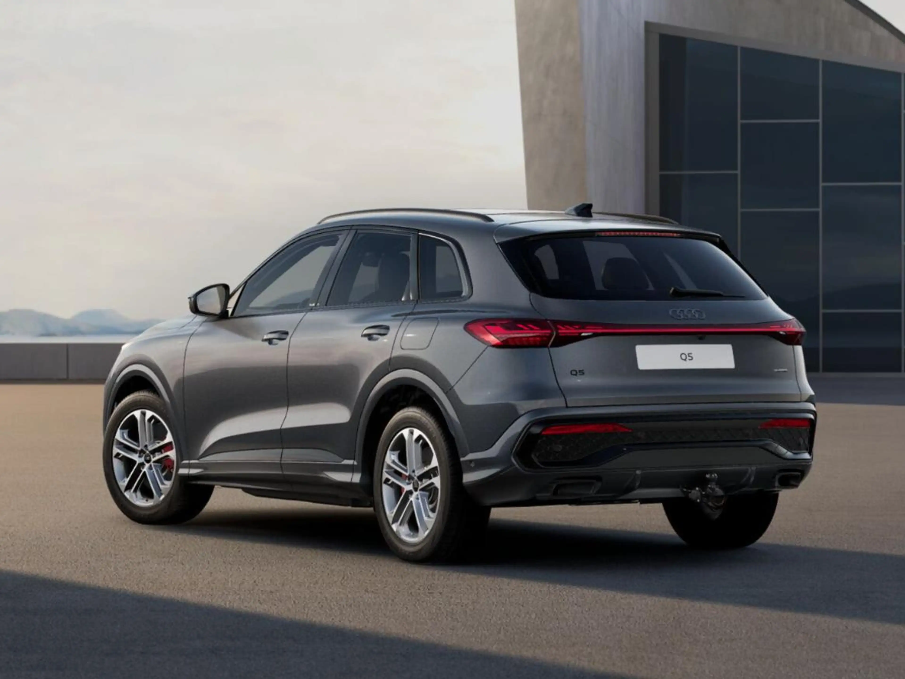 Audi Q5 S edition e-hybrid 220 kW / 299 PK SUV 7 versn. S- — photo 3