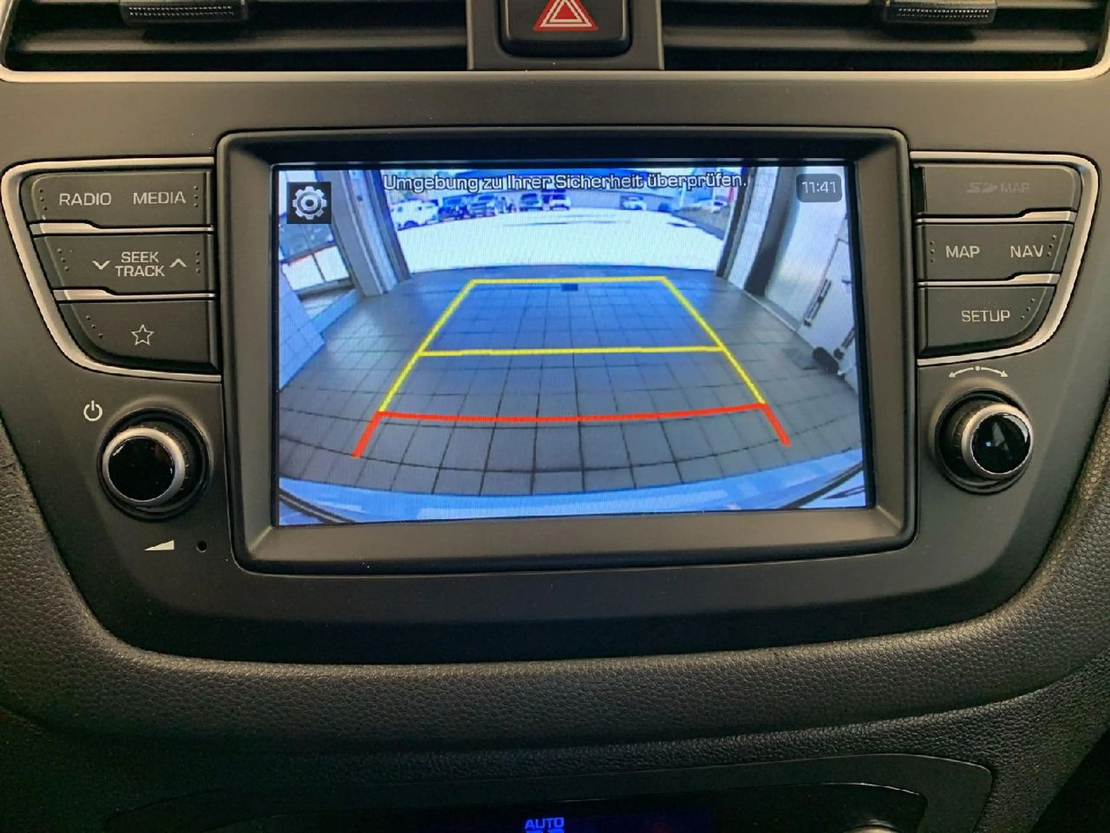 Hyundai i20 YES! Plus,KLIMA,NAVI,TEMPO,SH,Carplay,SPURHALTE — photo 9
