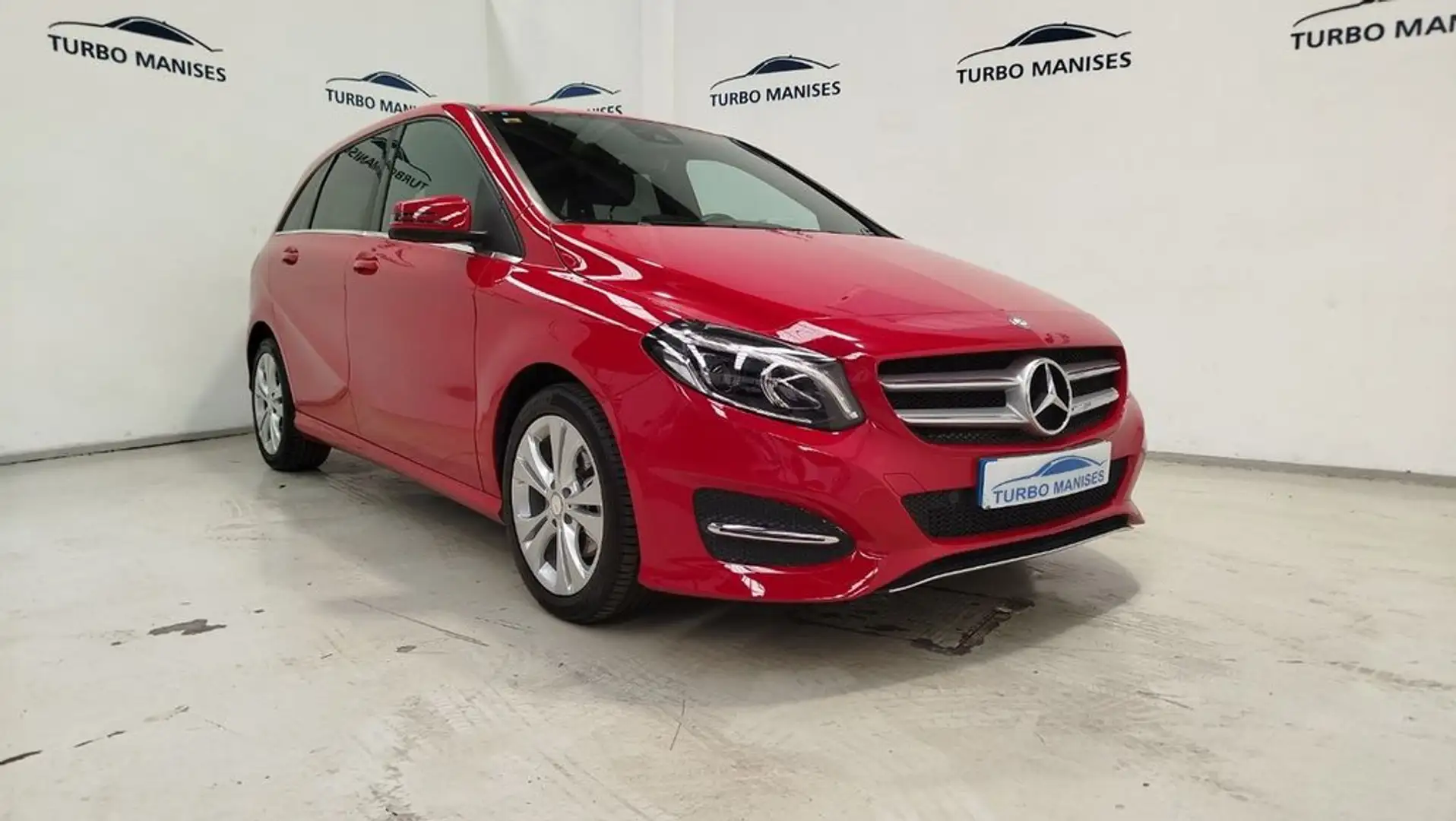 Mercedes-Benz B 180 Urban Amarillo - 2