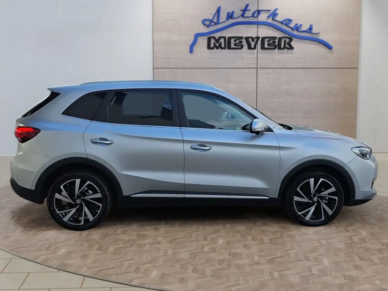 MG ZS Luxury 1,5 Hybrid+ 197PS Pano/18*Alu/LED/Navi/Lede, миниатюра 6