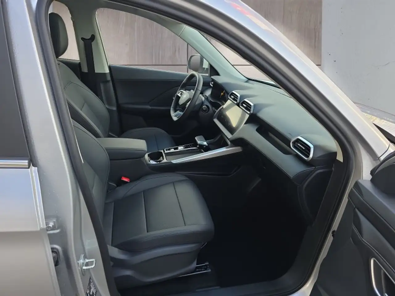 MG ZS Luxury 1,5 Hybrid+ 197PS Pano/18*Alu/LED/Navi/Lede, миниатюра 16