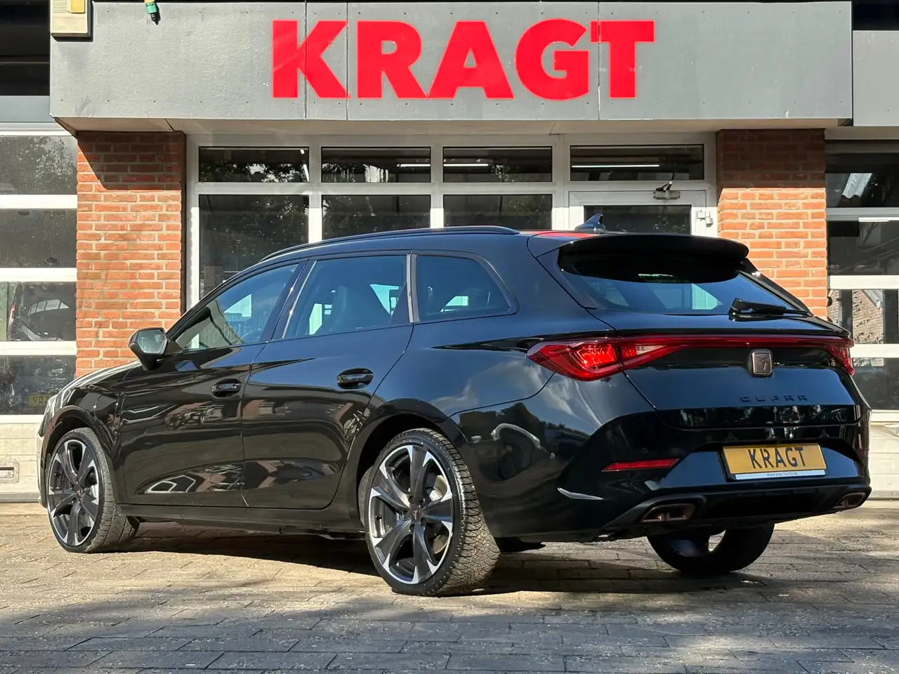 Cupra Leon Sportstourer 1.4 e-Hybrid 245 pk SOH 98.4% LED, миниатюра 3