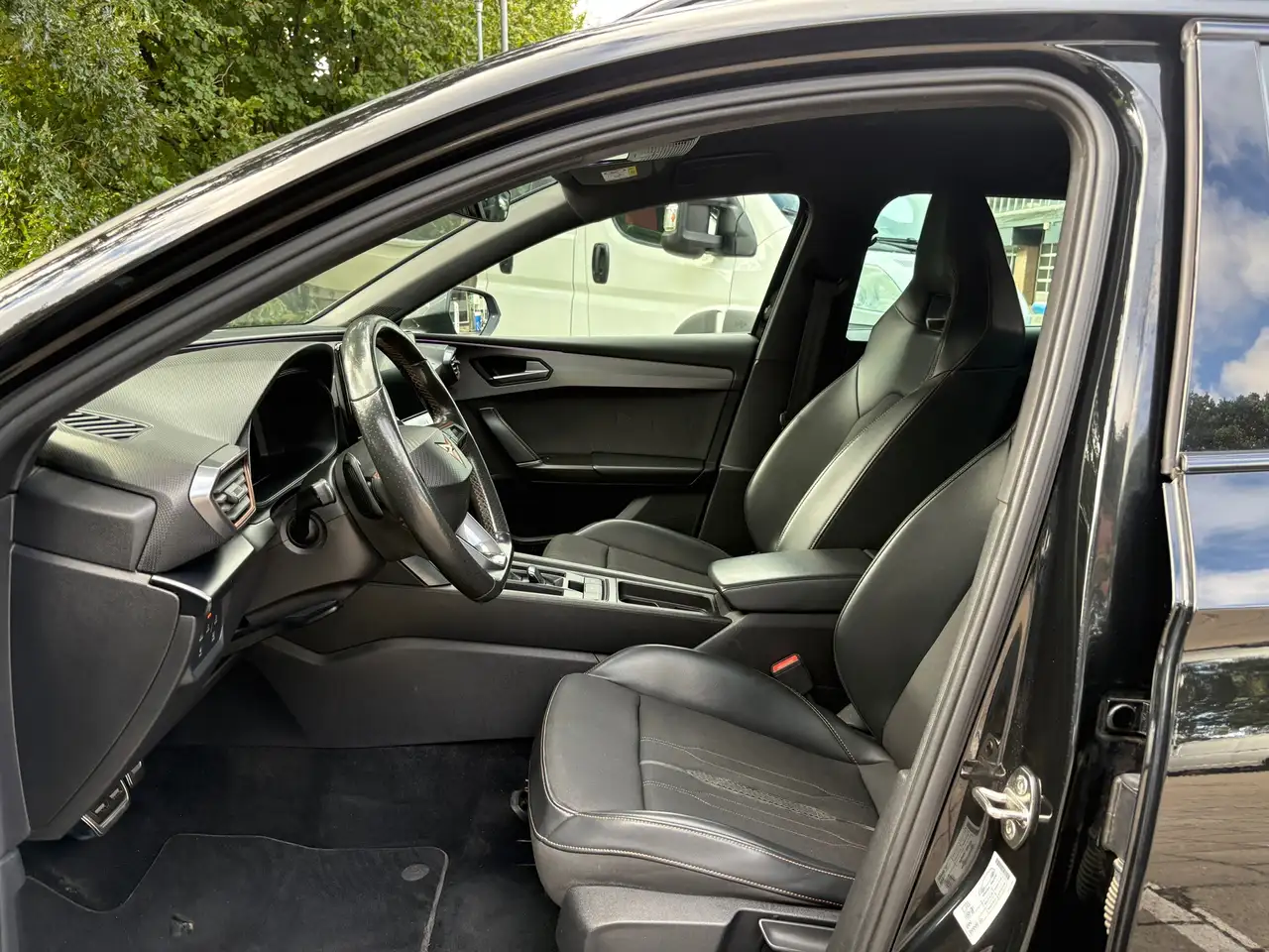 Cupra Leon Sportstourer 1.4 e-Hybrid 245 pk SOH 98.4% LED, миниатюра 9