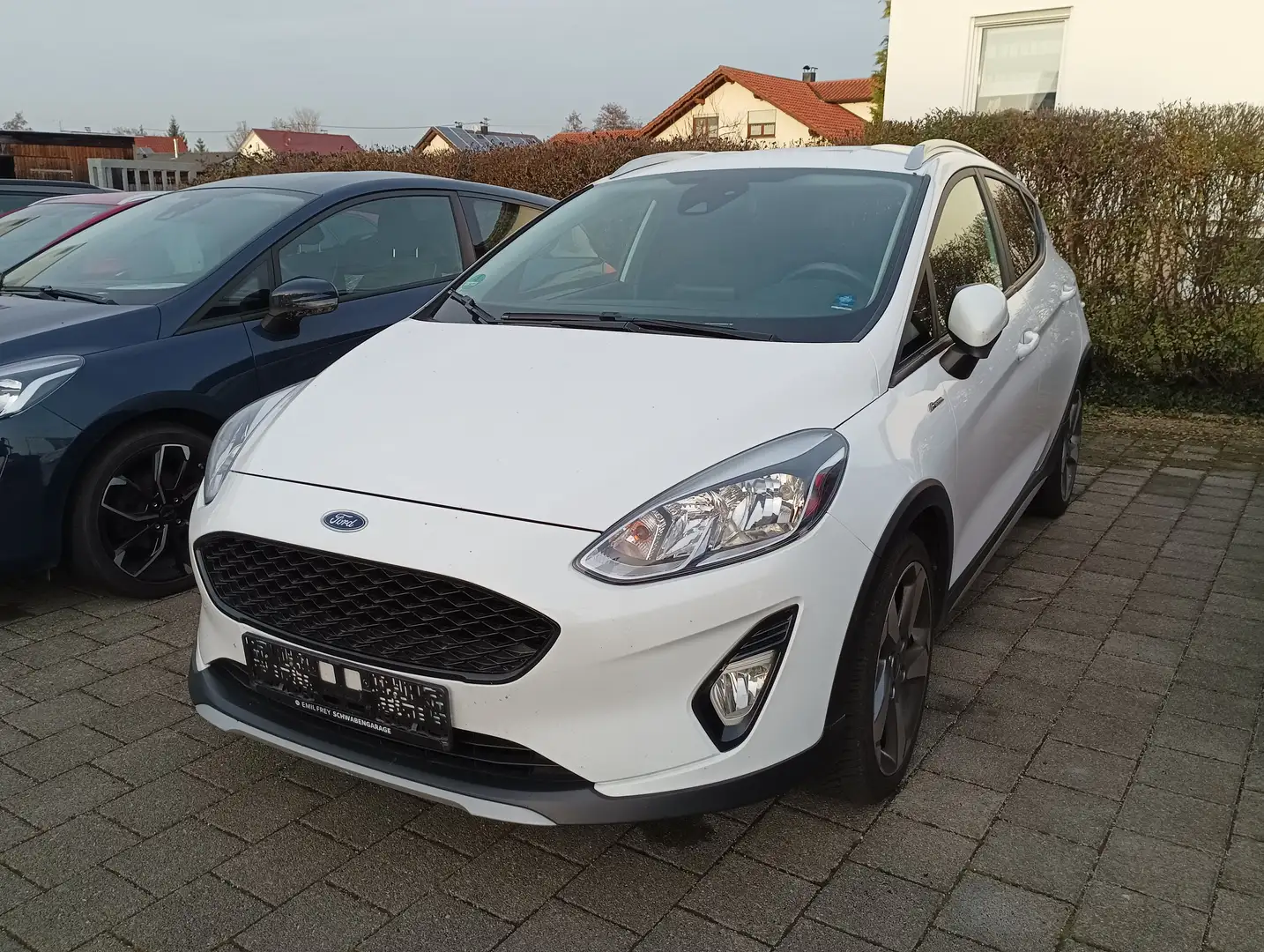 Ford Fiesta Active * Winterpaket * Sensoren hinten Weiß - 1