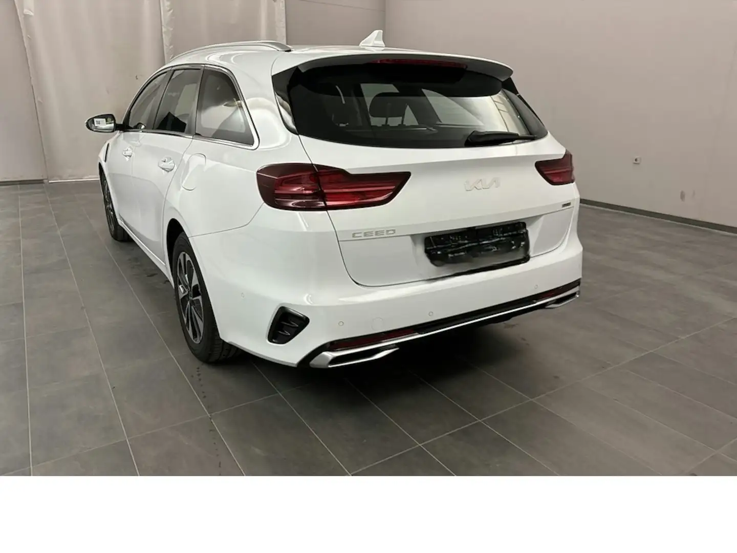 Kia Ceed SW / cee'd SW cee´d Sportswagon 1.6 Plug-in Hybrid Spirit Techni Weiß - 2
