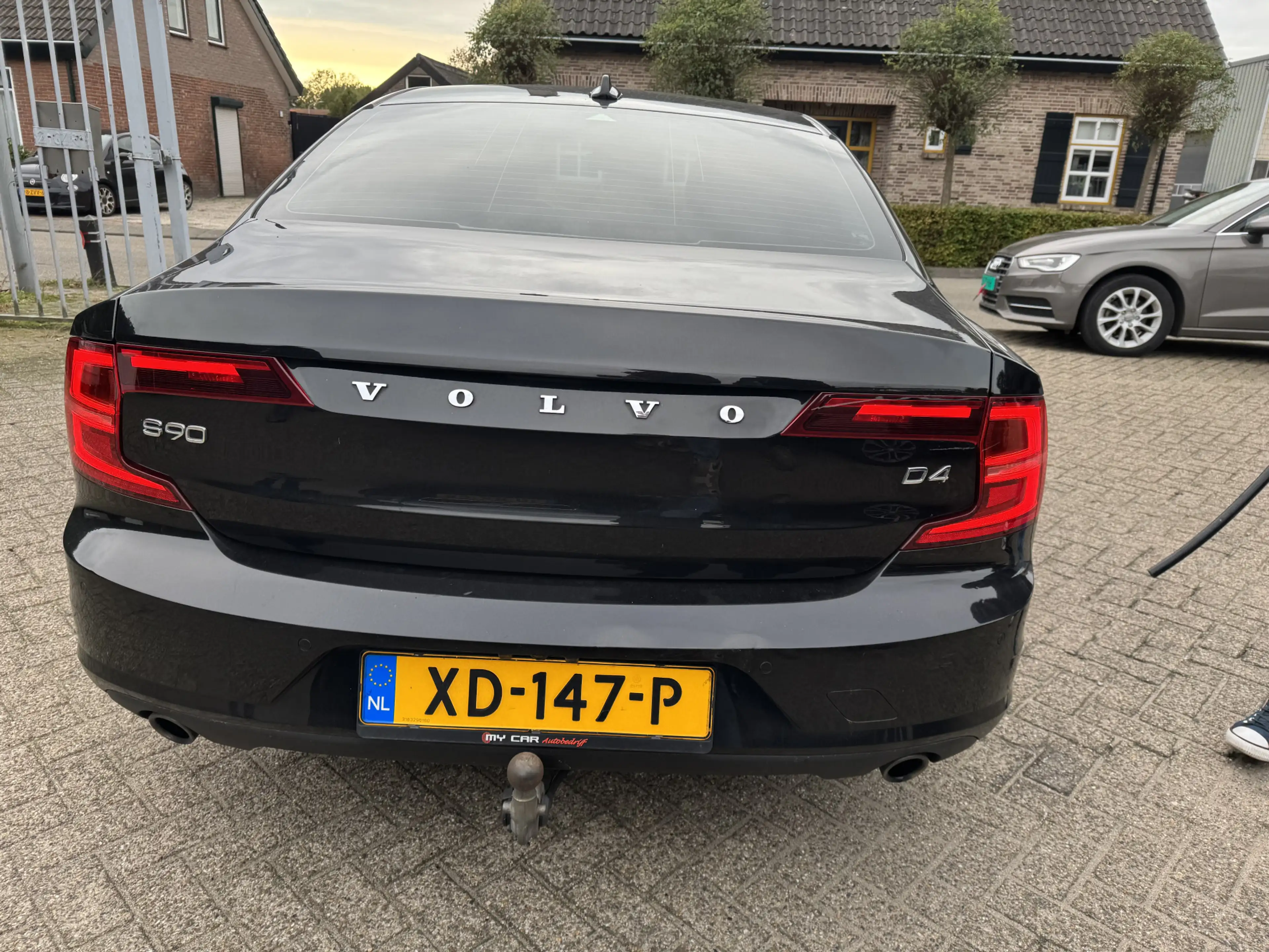 Volvo S90 2.0 D4 Momentum Business — photo 5