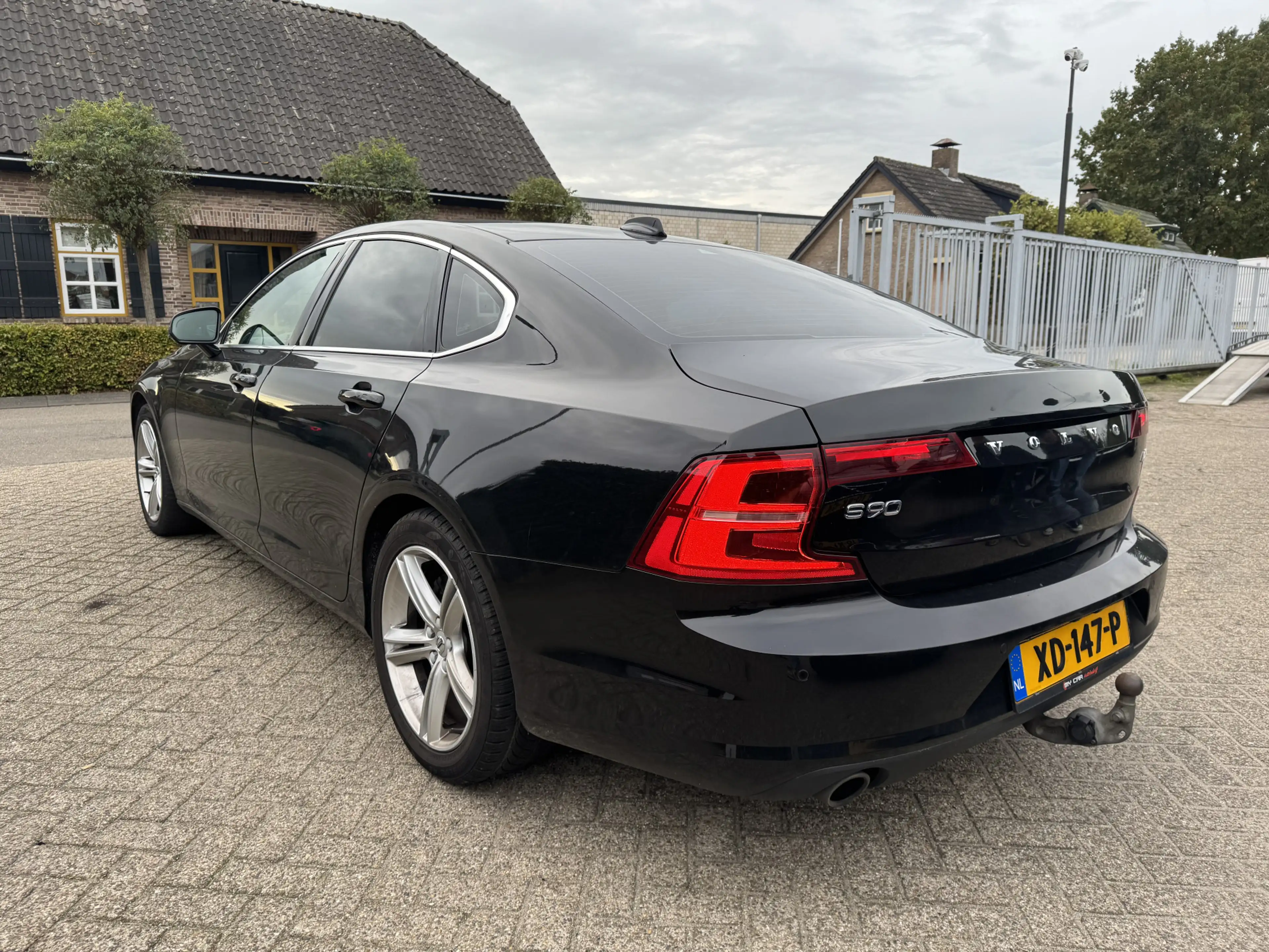 Volvo S90 2.0 D4 Momentum Business — photo 8