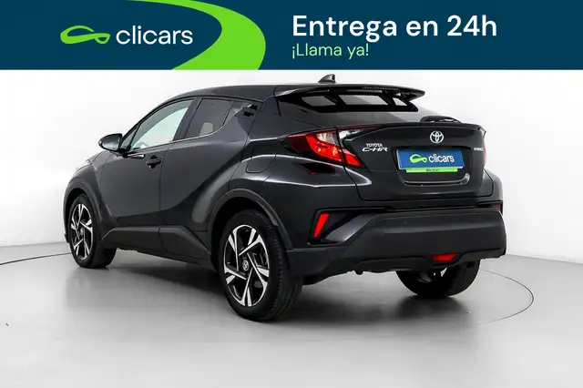 Toyota C-HR view 9
