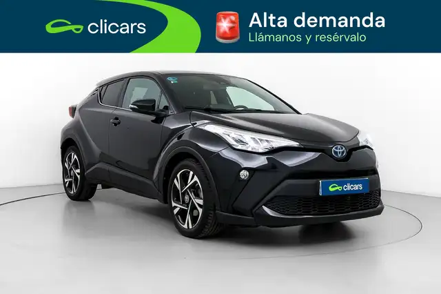 Toyota C-HR view 3