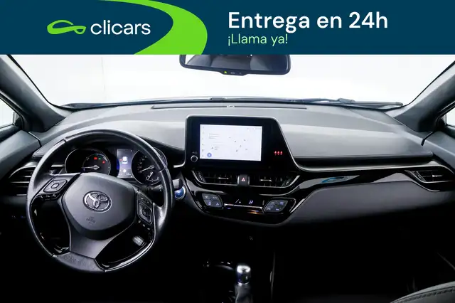 Toyota C-HR view 13